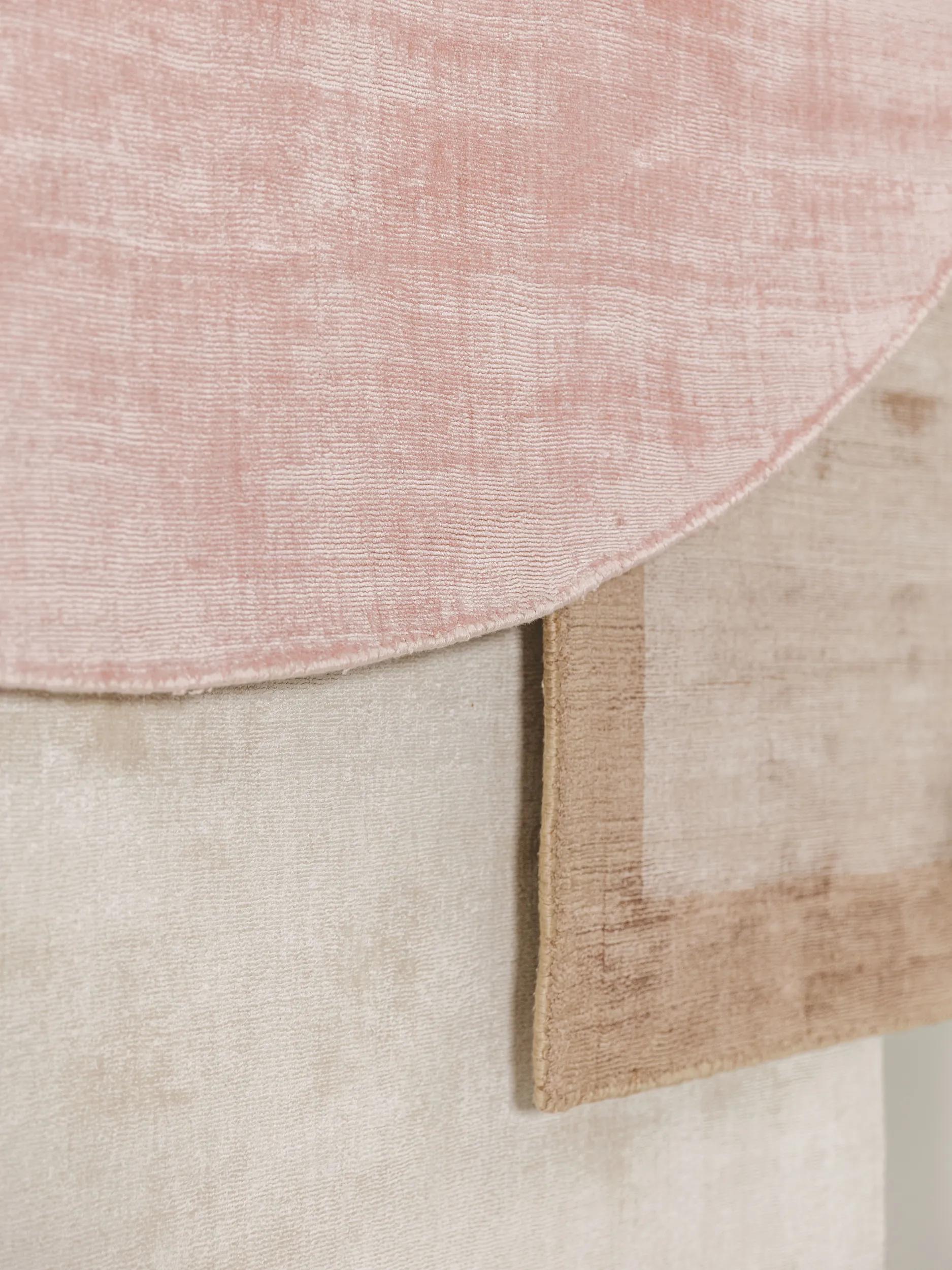 Viscose Rug Round Nova Rose