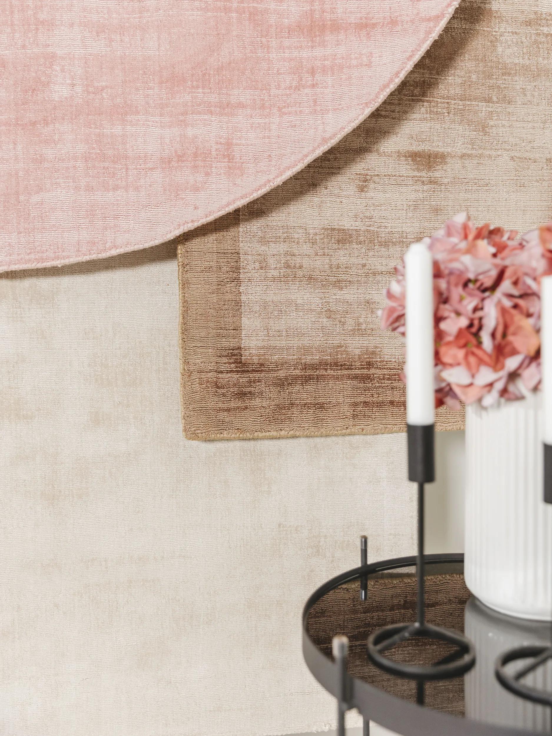 Viscose Rug Nova Cream