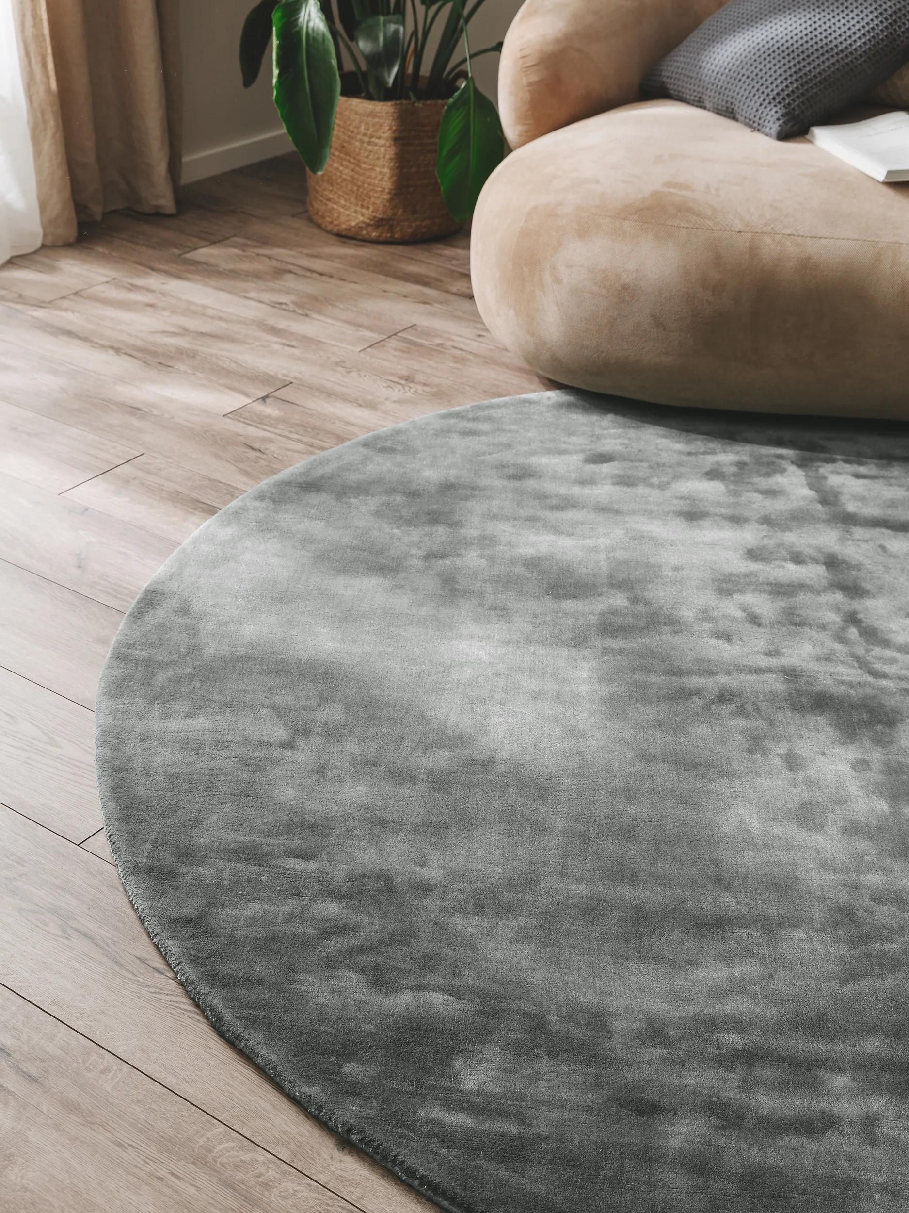 Viscose Rug Nova Dark Grey