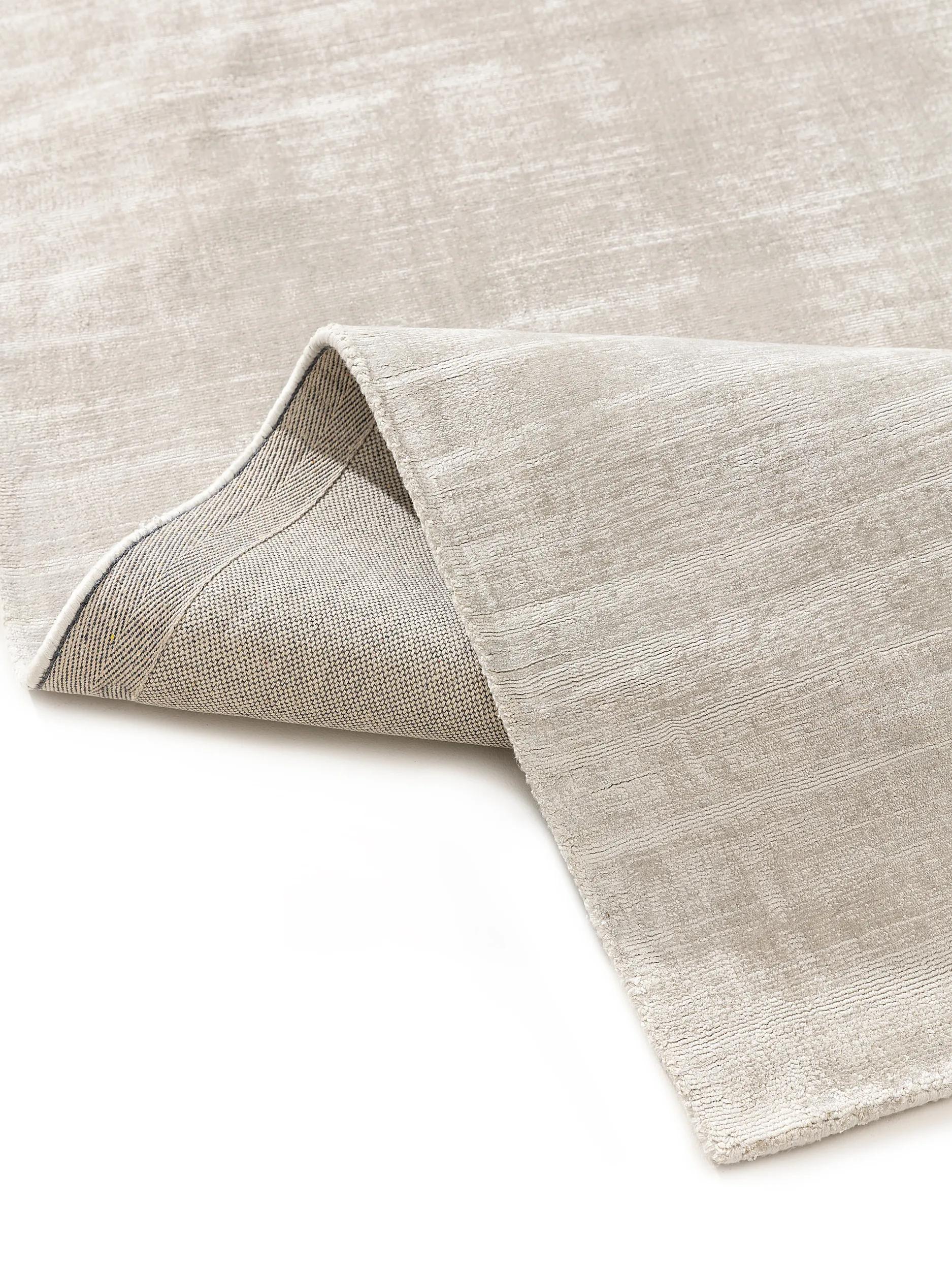 Viscose Rug Nova Light Grey