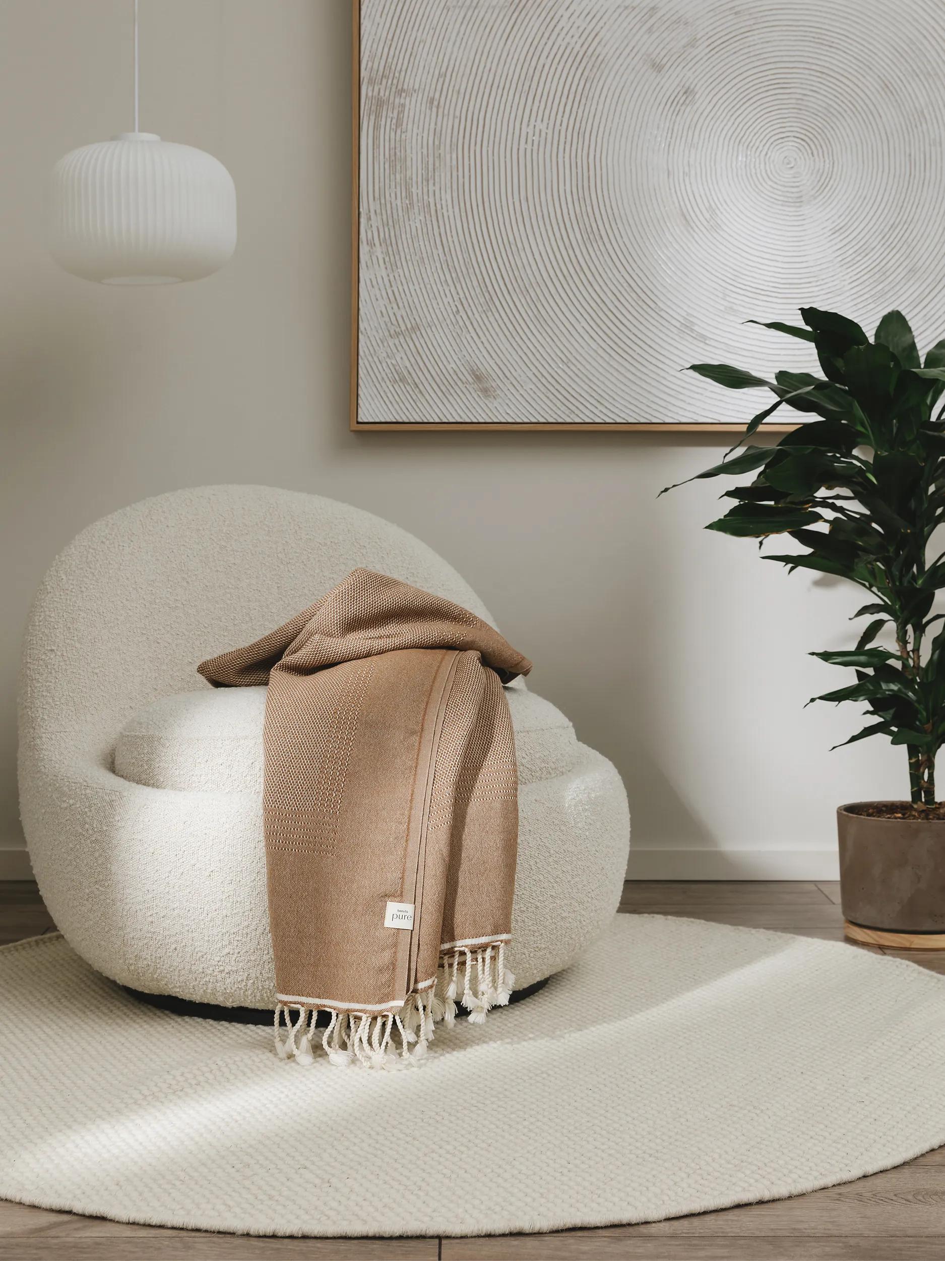 Blanket Olivia Brown