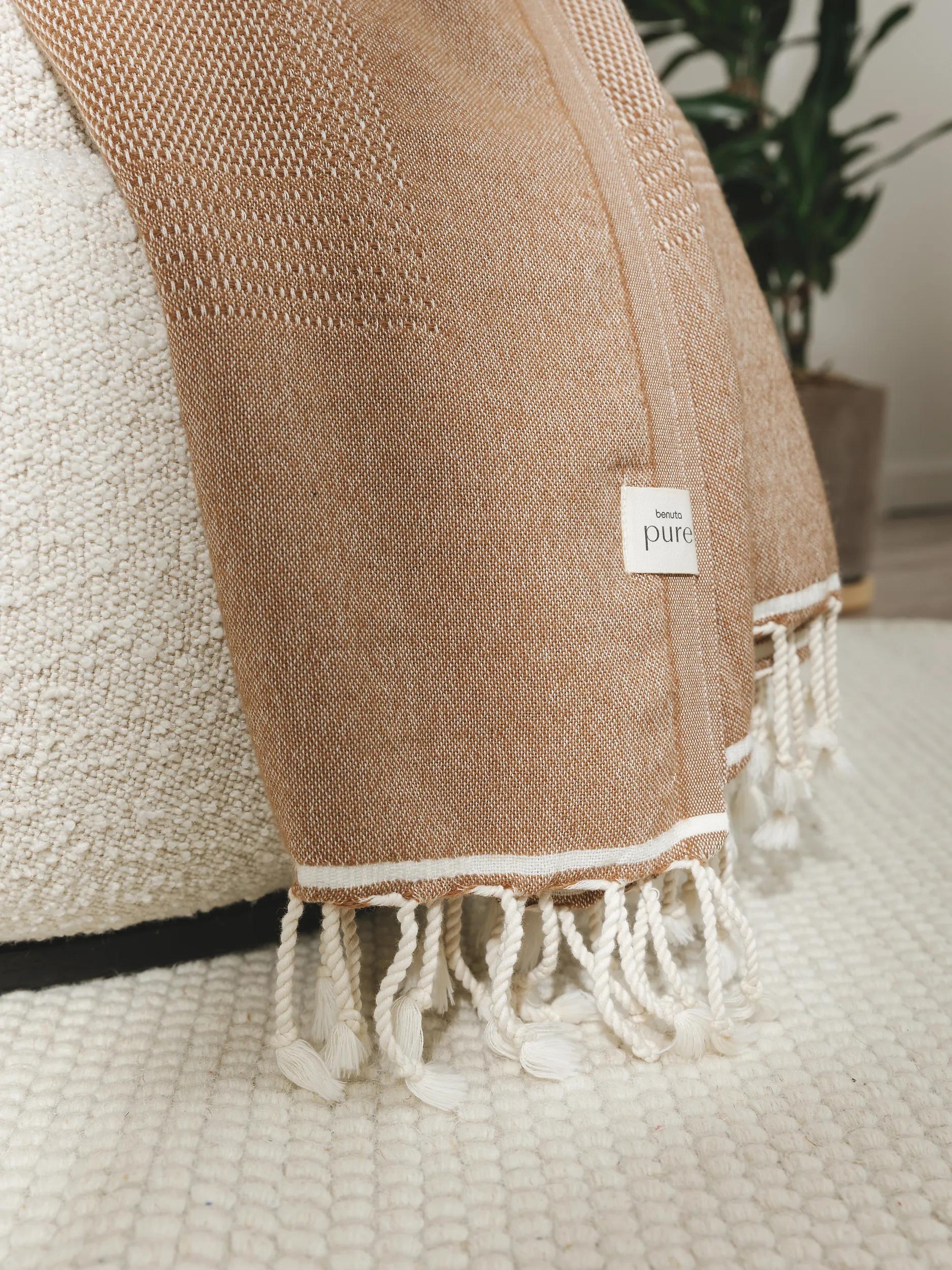 Blanket Olivia Brown