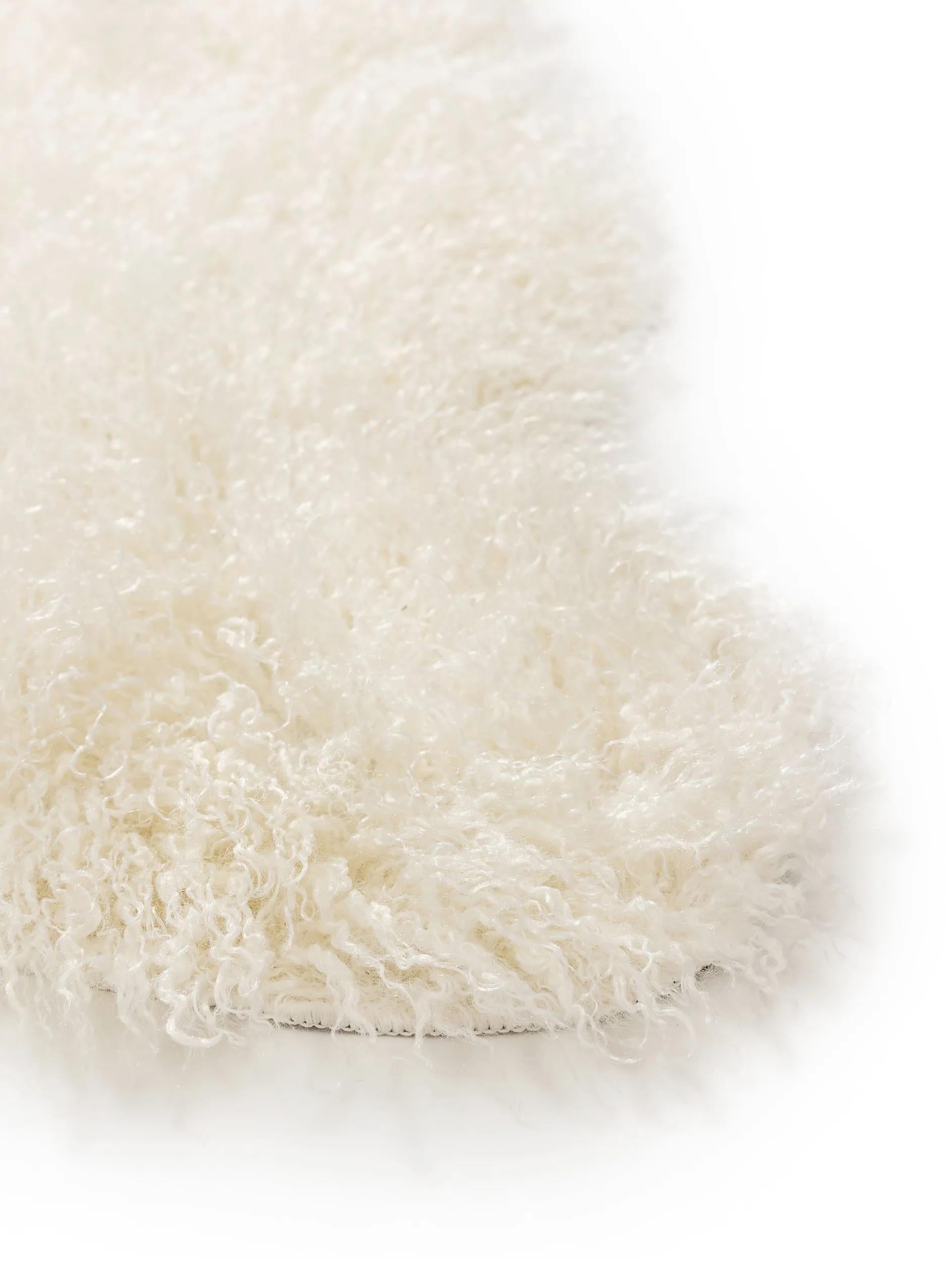 Faux Fur Oscar Cream
