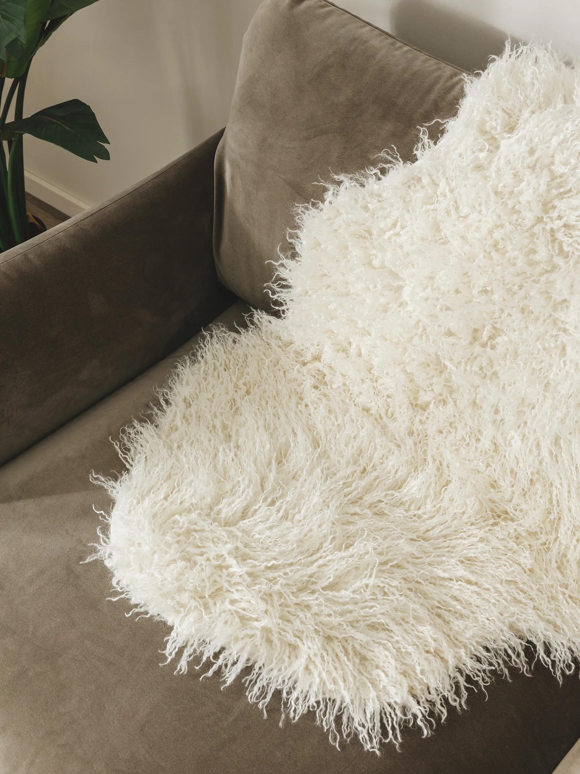 Faux Fur Oscar Cream