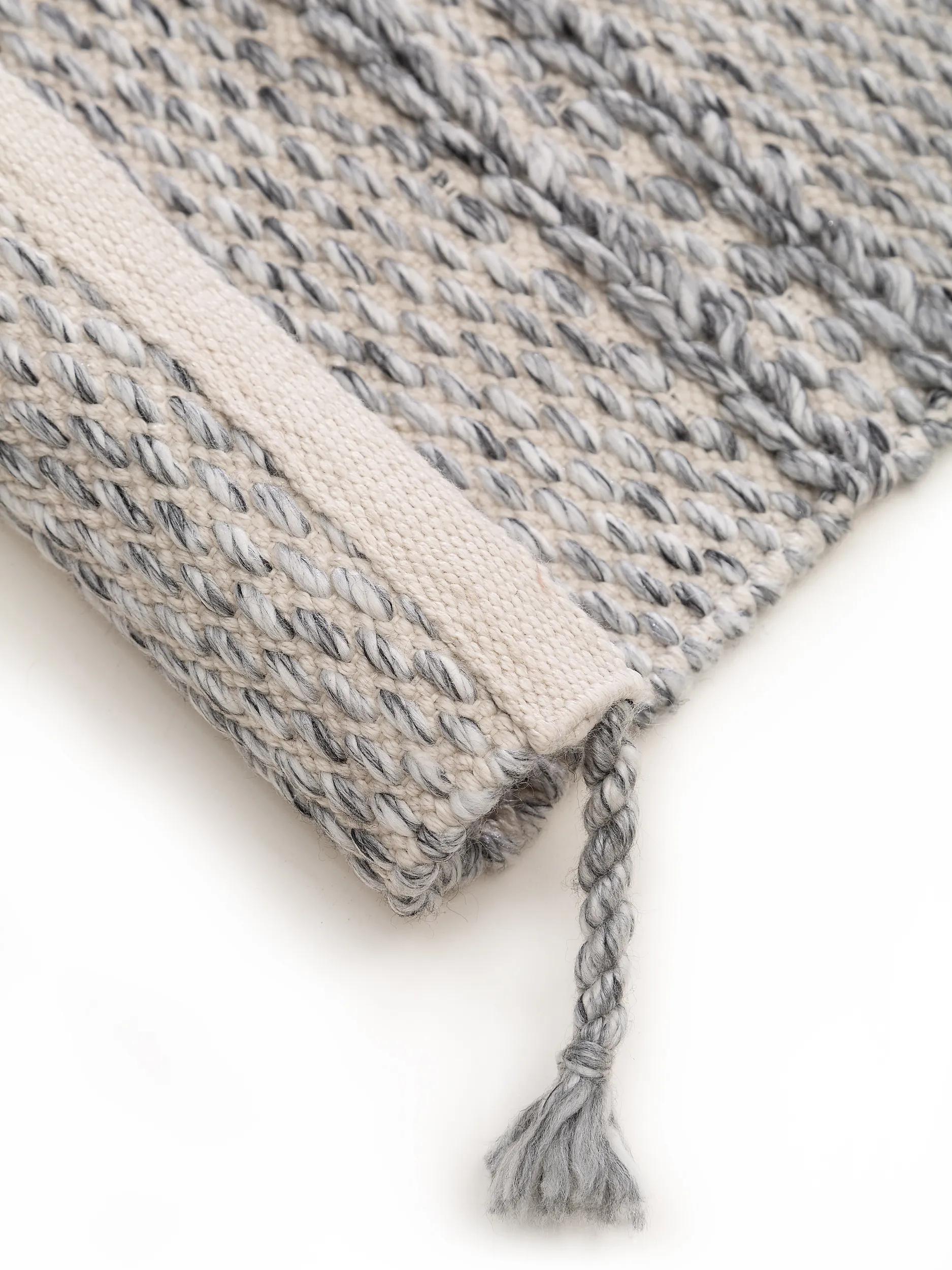 Alfombra hecha de material reciclado Rene Grey