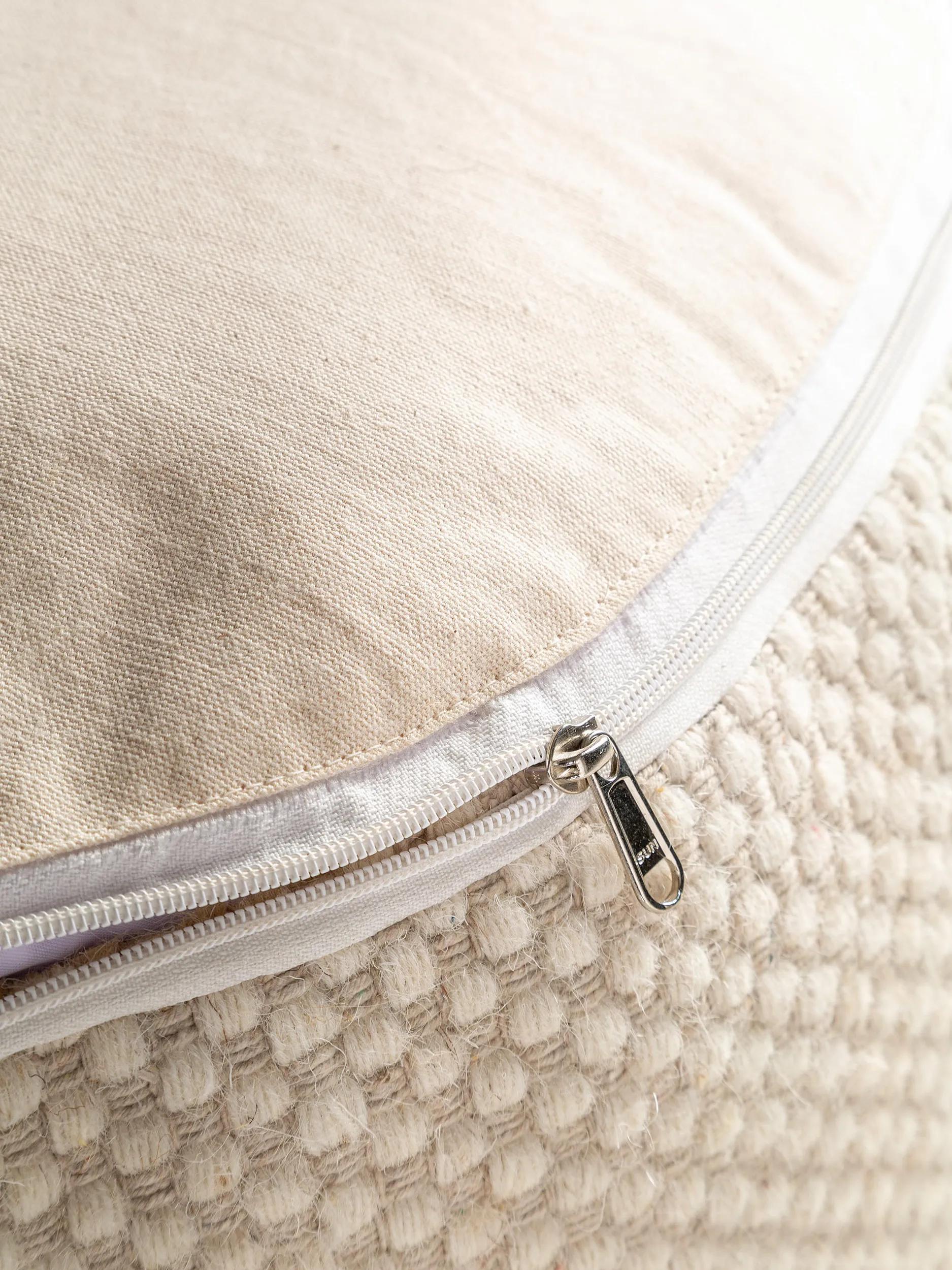 Handmade Wool Pouf Rocco White