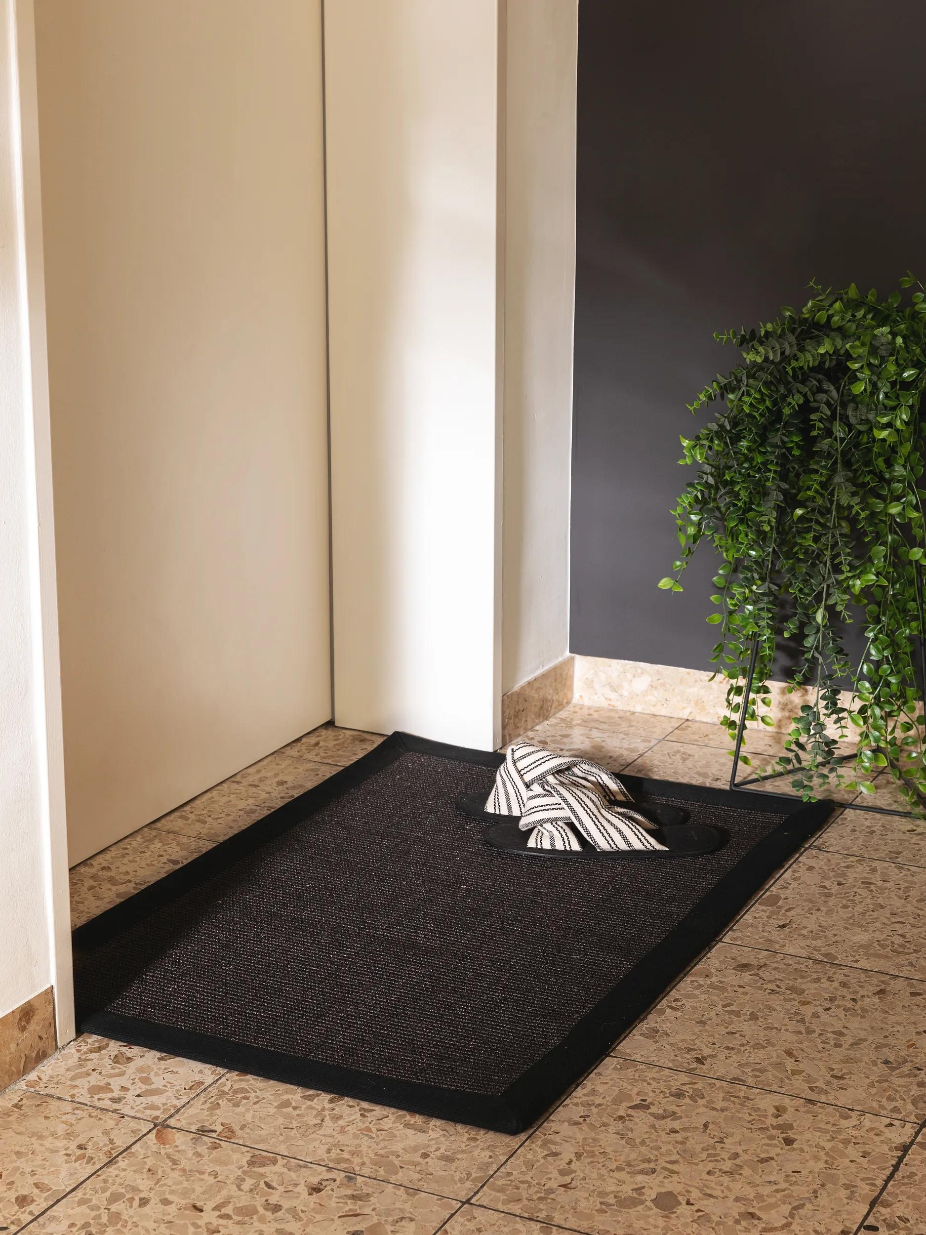 Door mat Sana Black