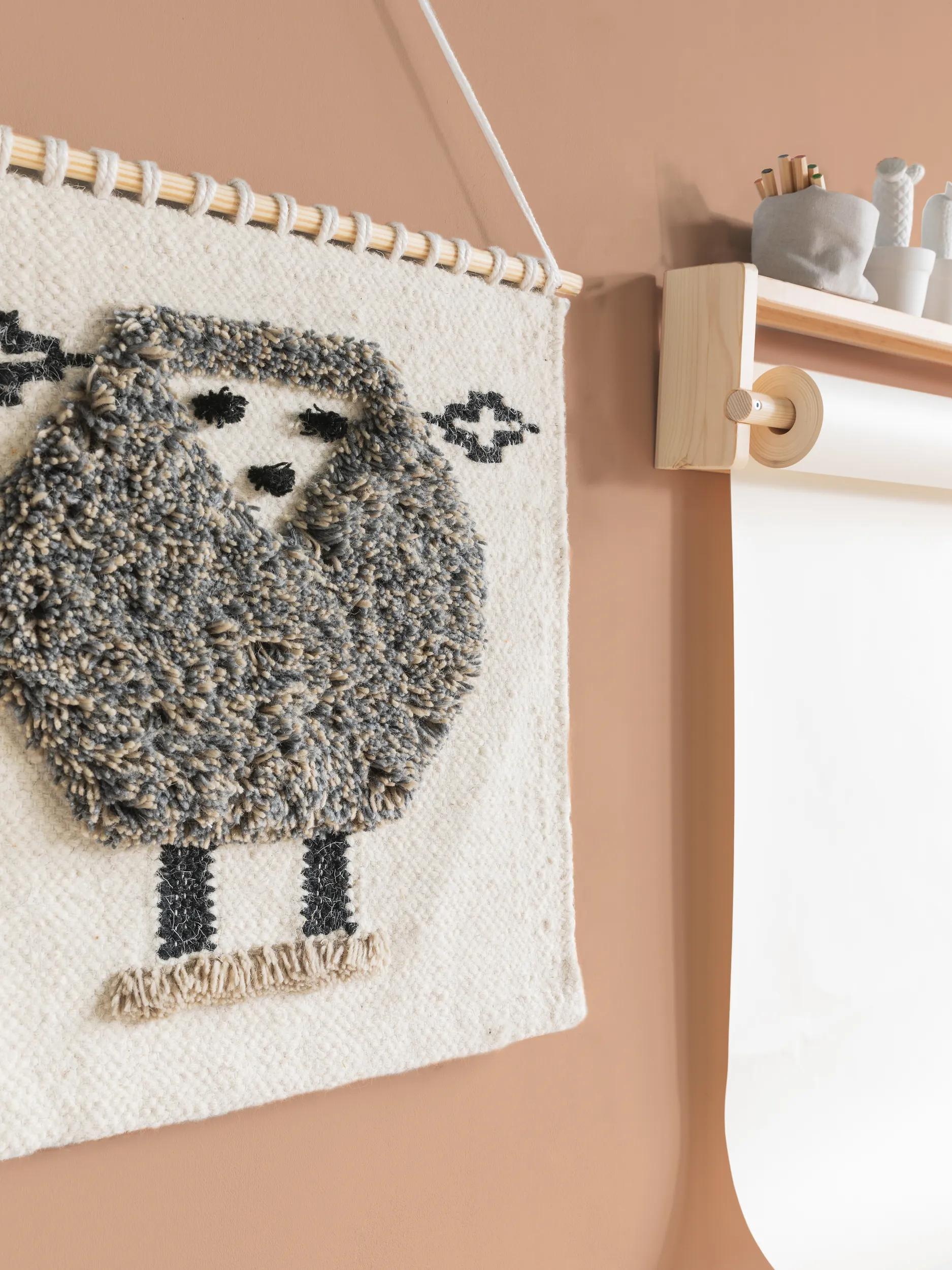 Wall Hanging Shawn Ivory