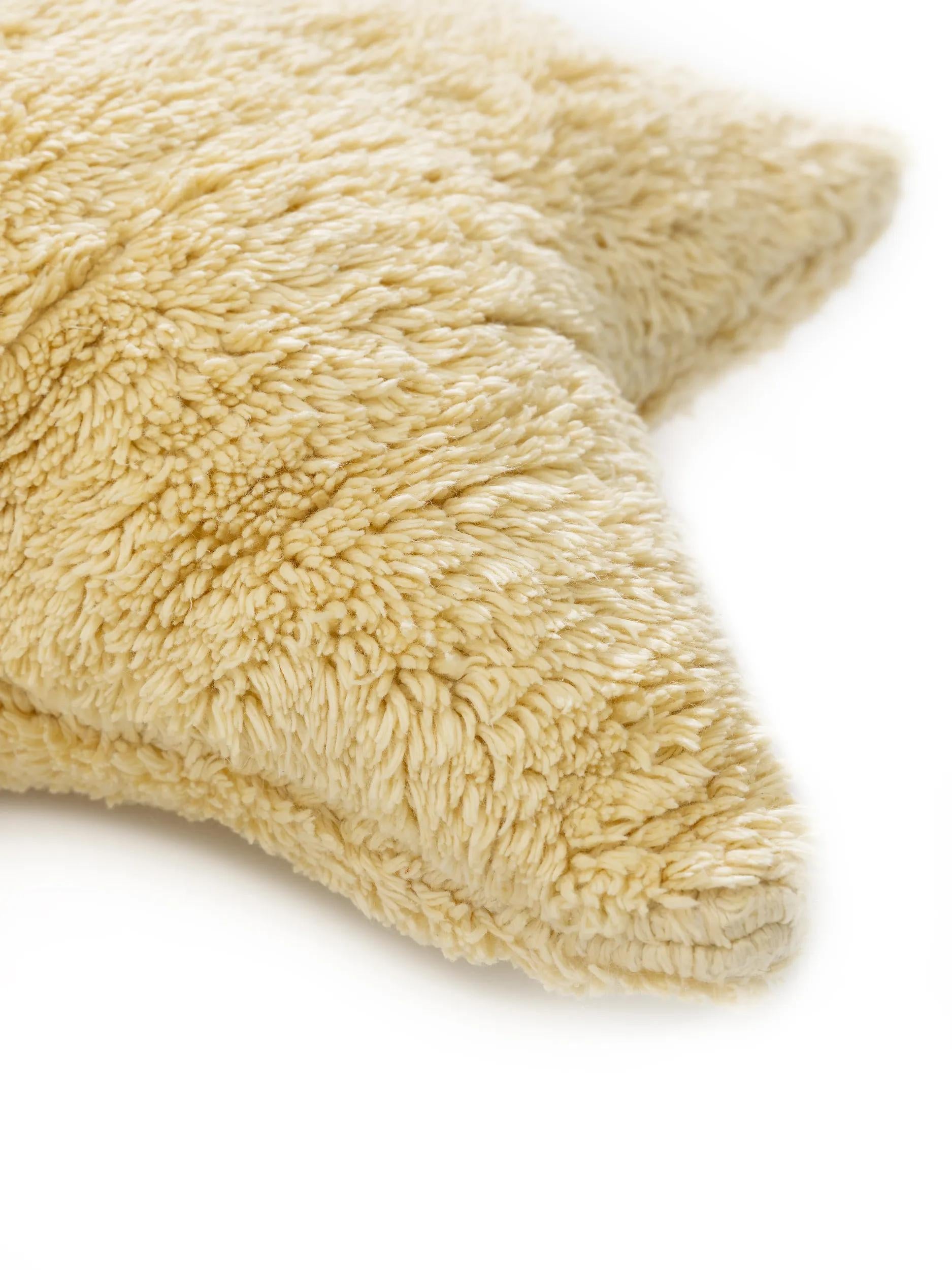 Cushion Stars Yellow