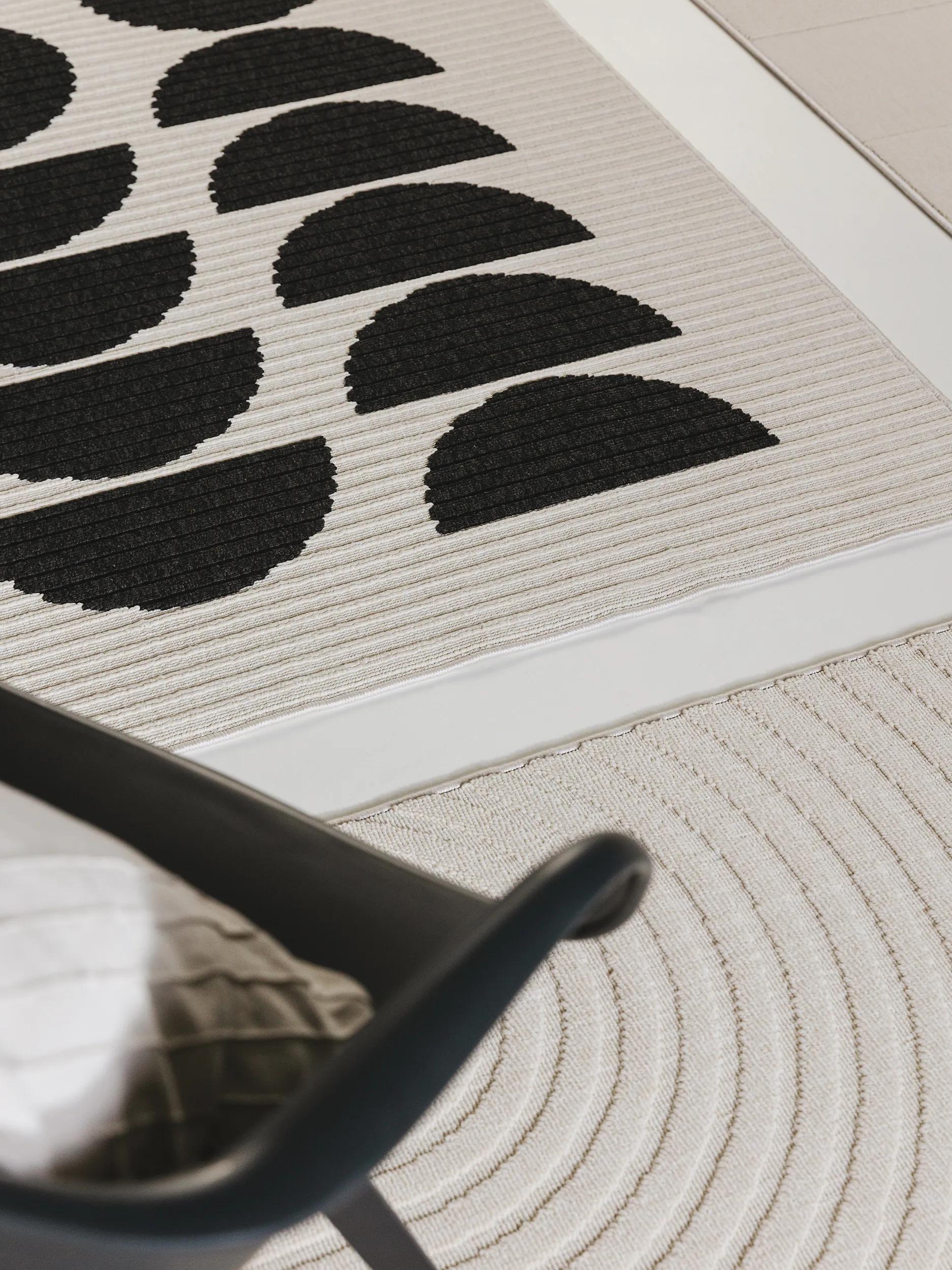 In- & Outdoor Rug Taro Black/White