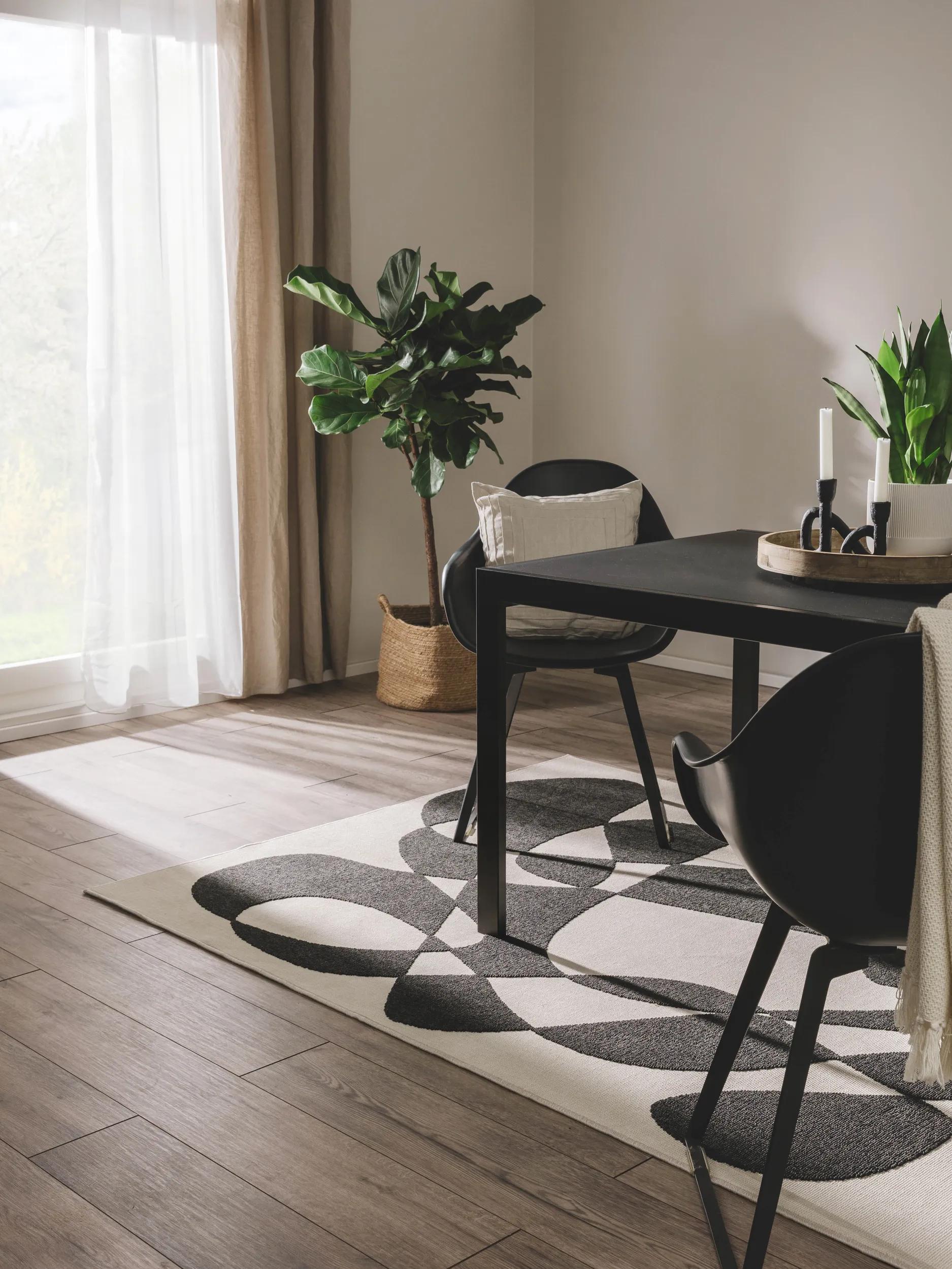 In- & Outdoor Rug Taro Black/White