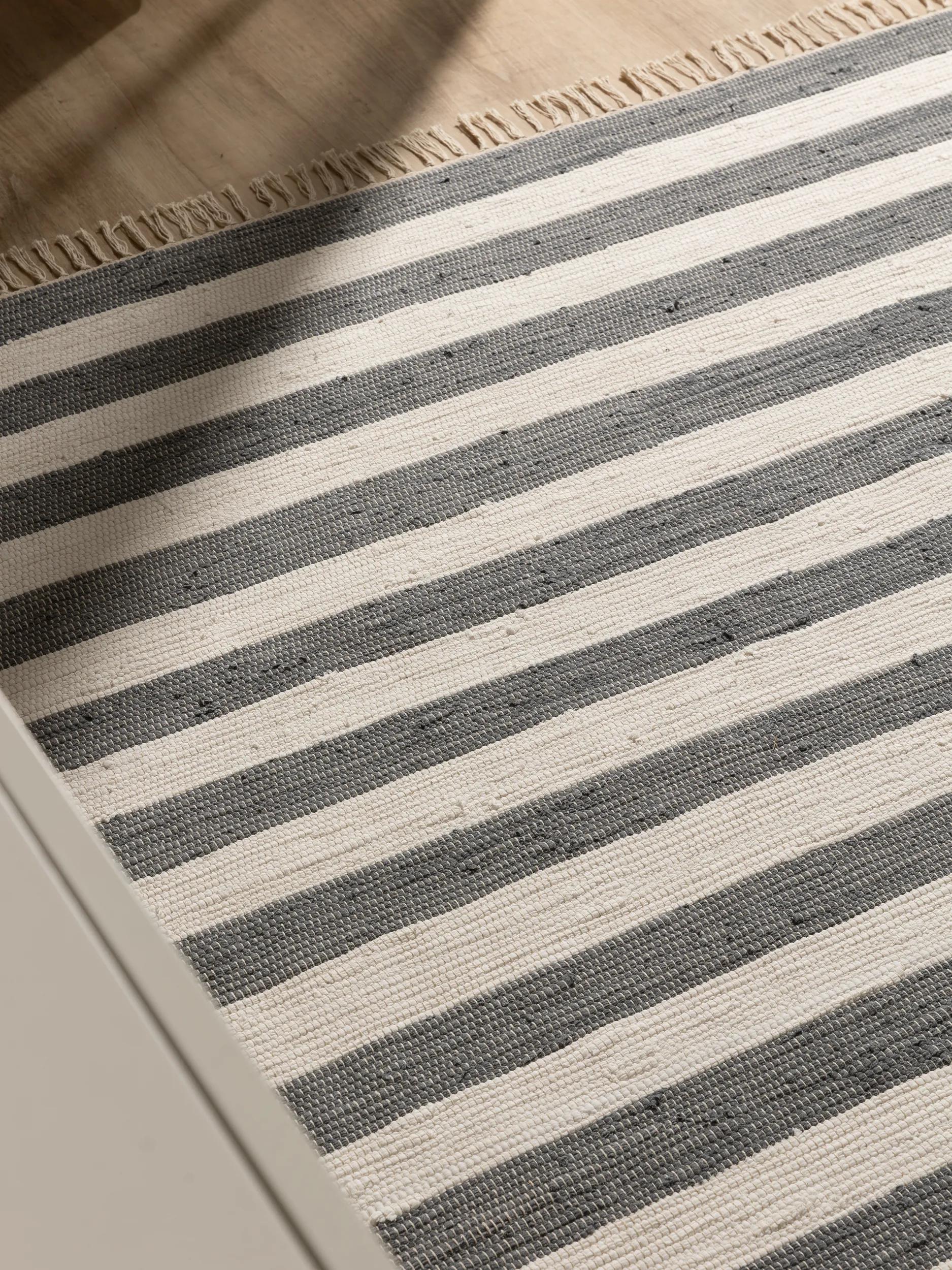 Rug made from recycled material Tom Grey/White