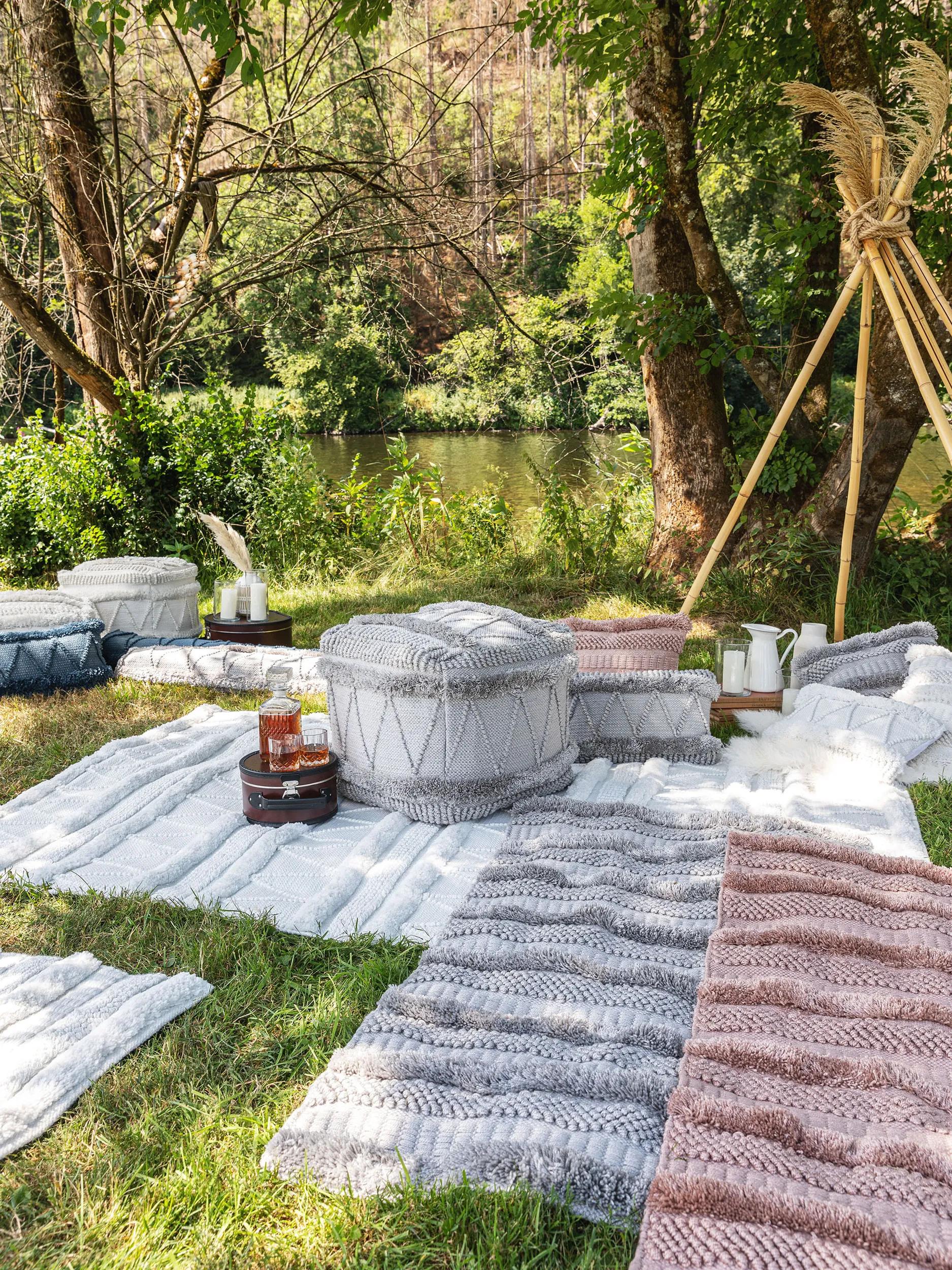 Alfombra hecha de material reciclado Toni Ivory