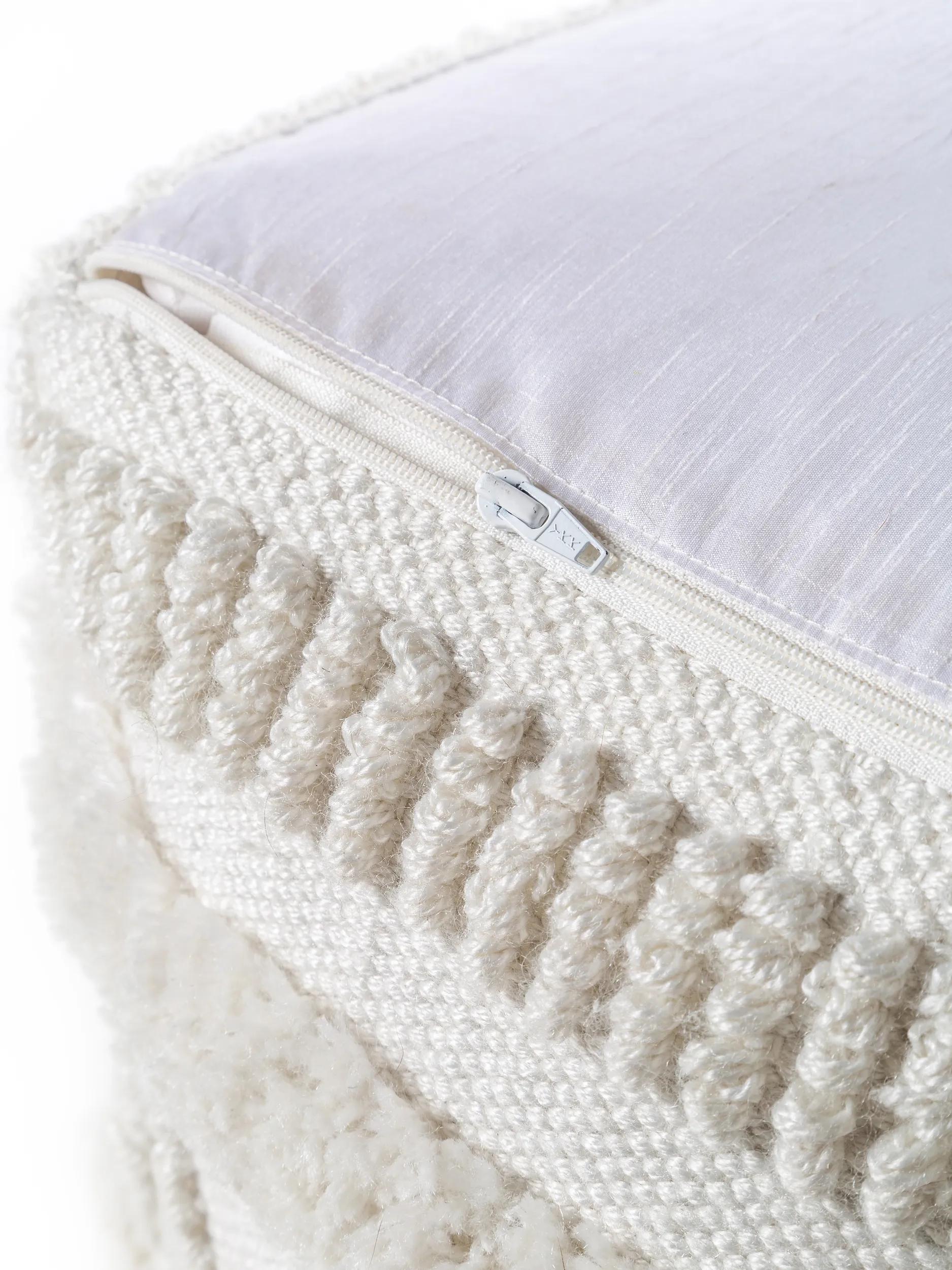 In- & Outdoor Pouf Toni Elfenbein