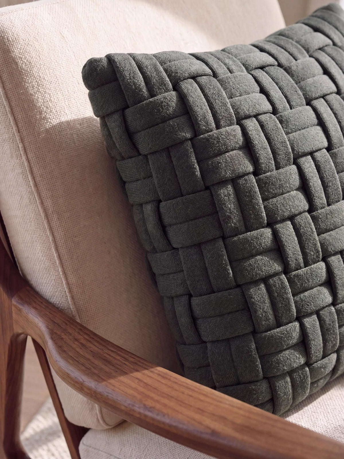 Cushion Veve Dark Grey