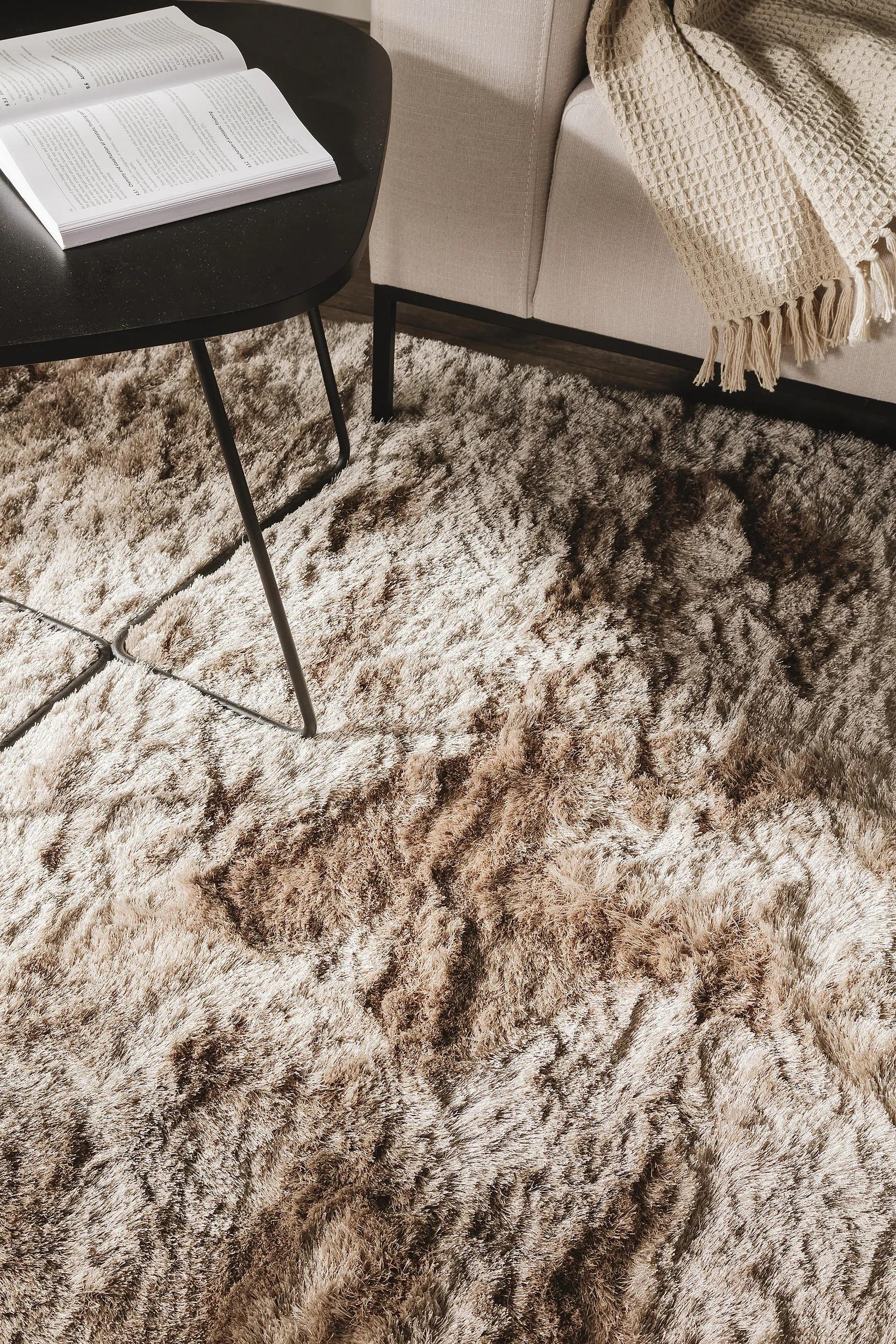 Shaggy rug Whisper Light Brown