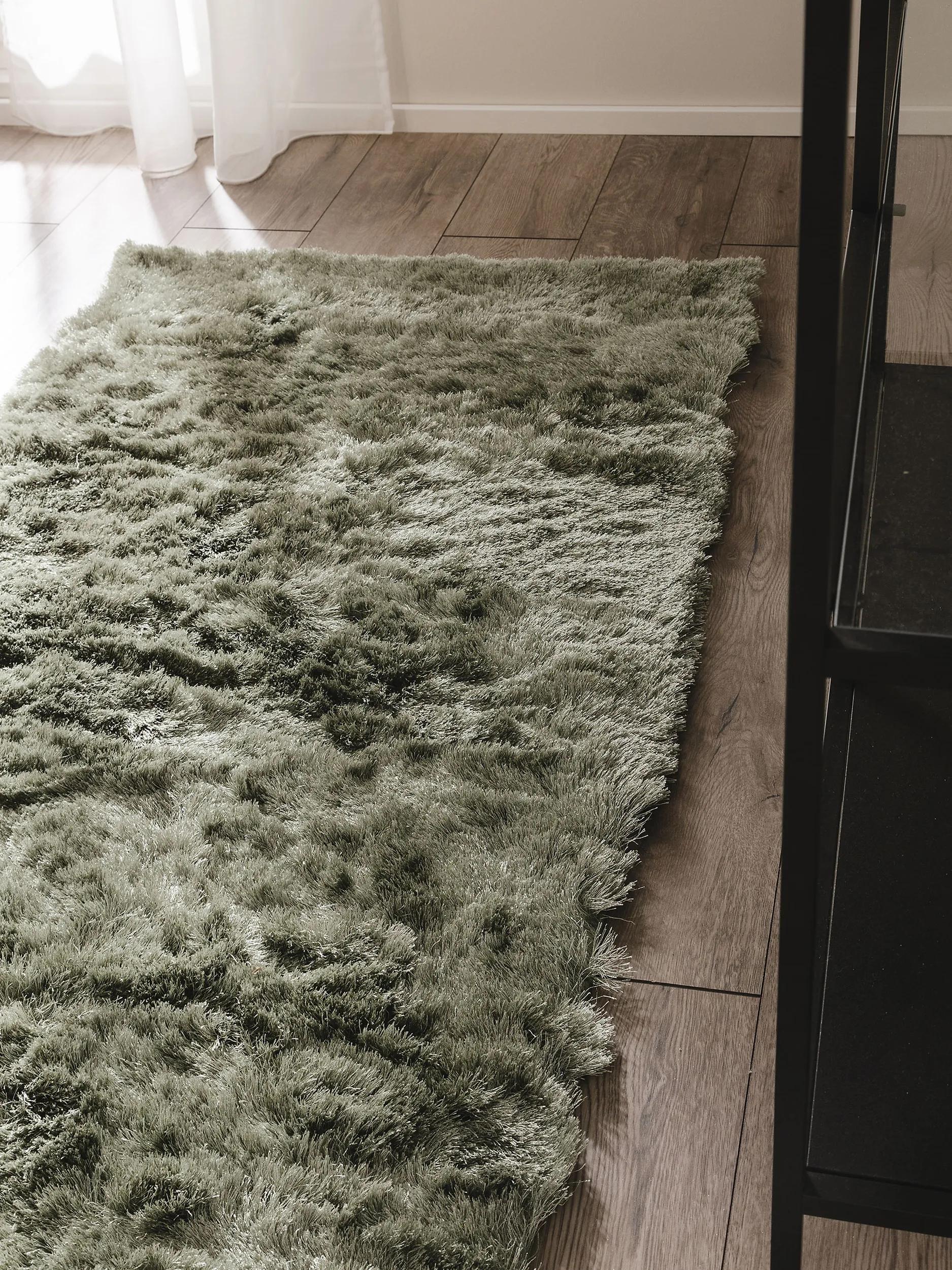 Shaggy rug Whisper Green