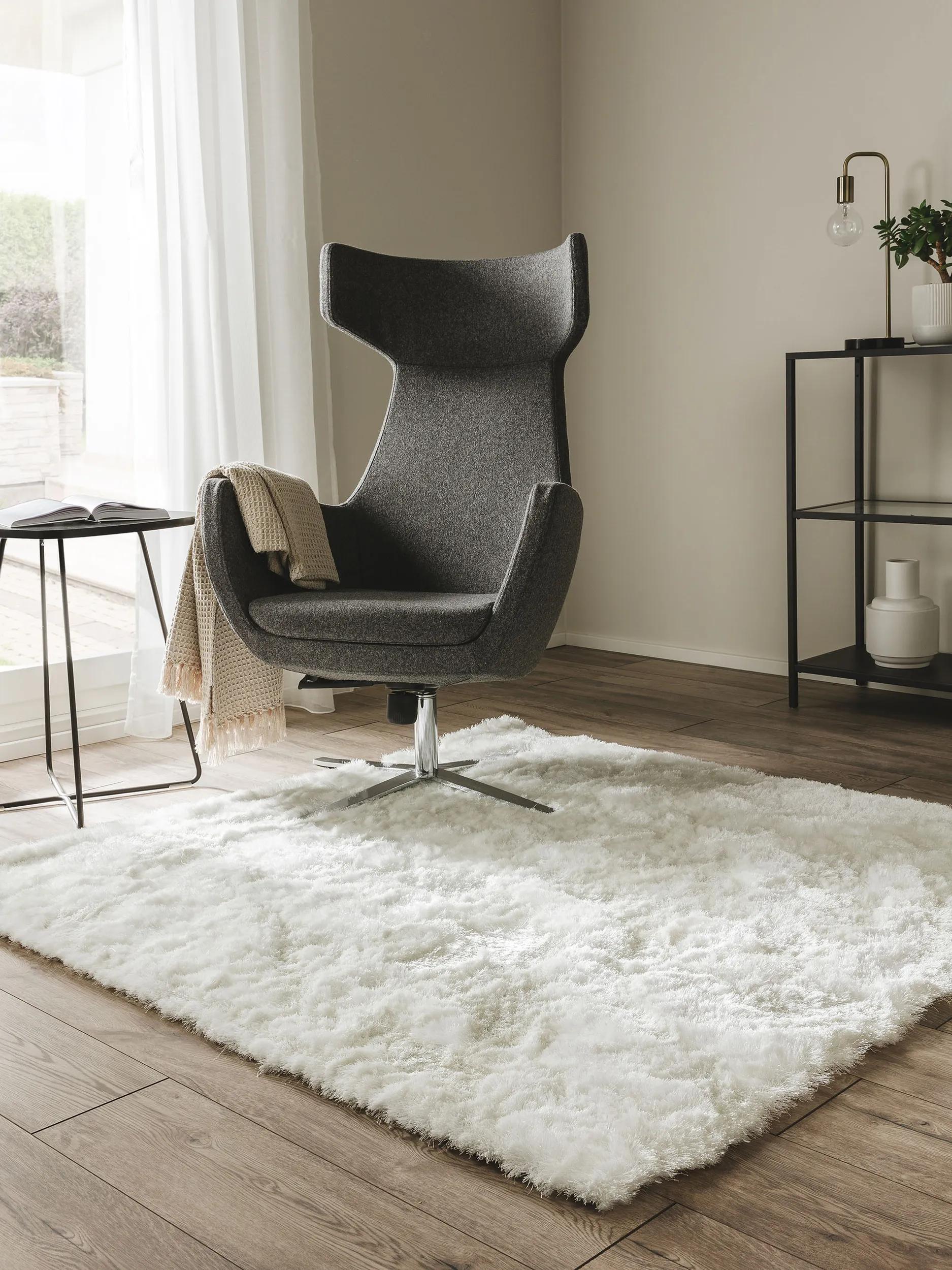 Shaggy rug Whisper White