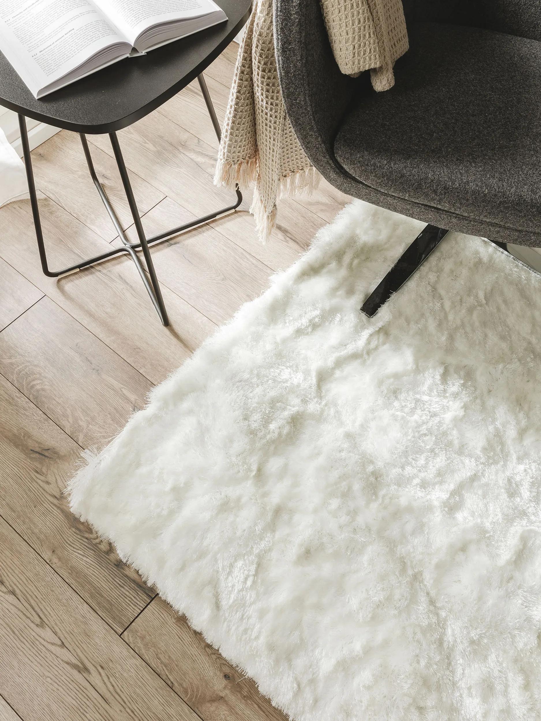 Shaggy rug Whisper White