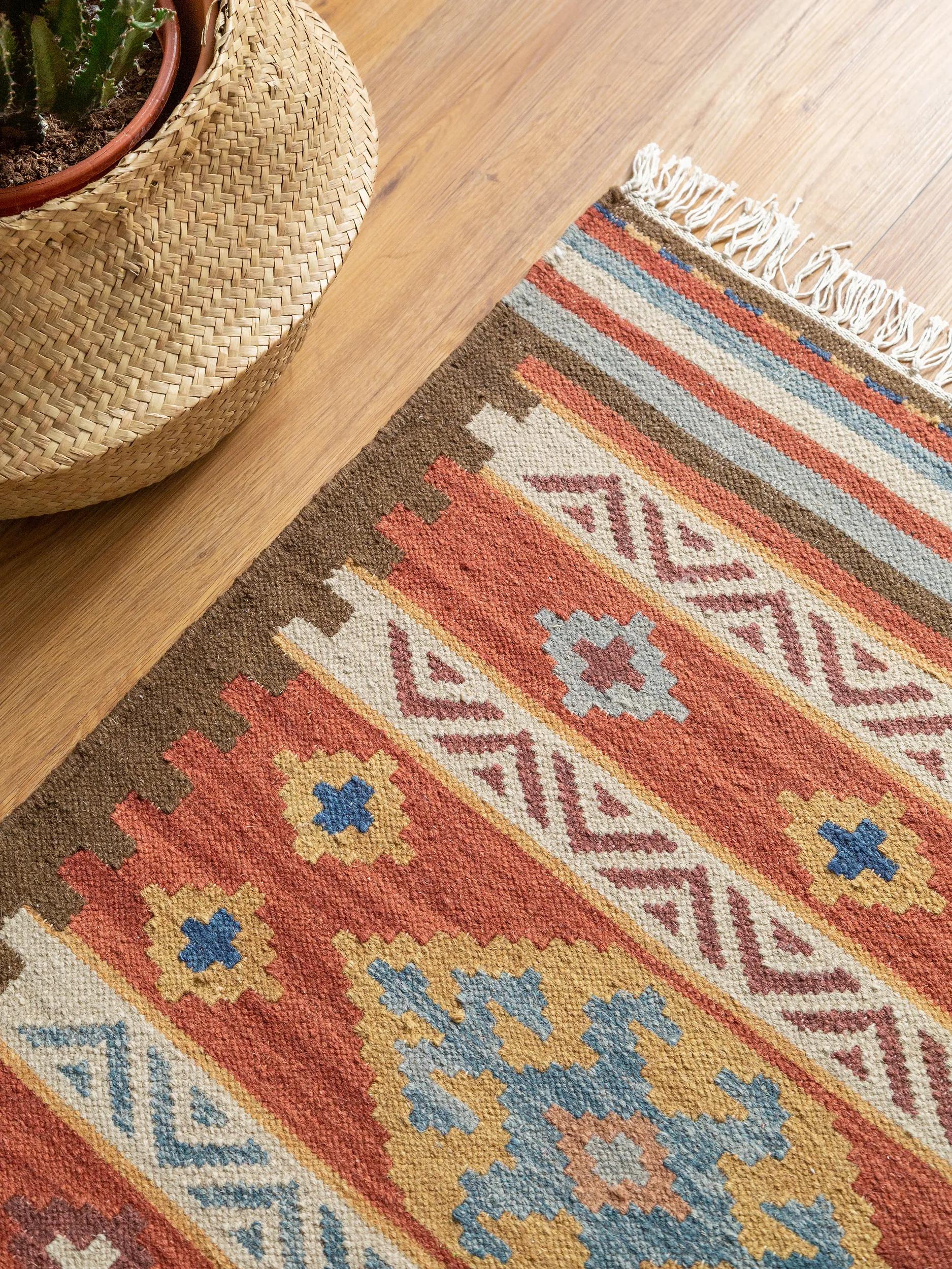 Hand Woven Kilim Zohra Multicolour/Red