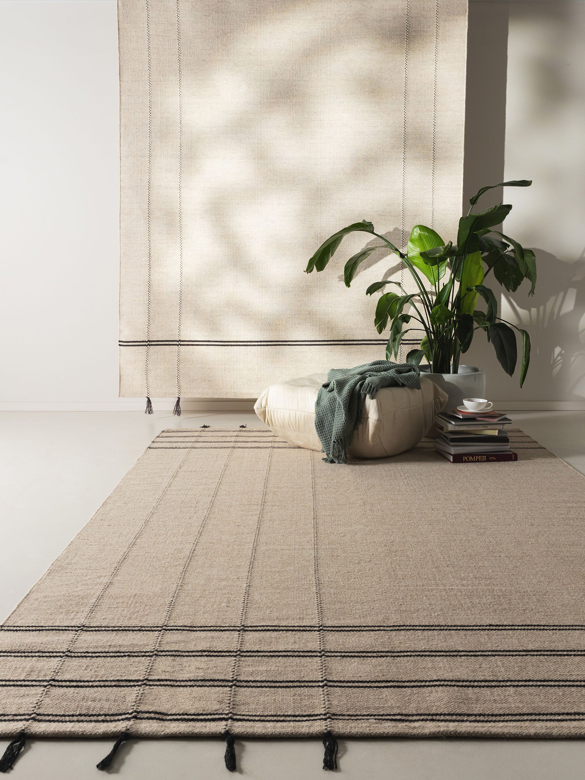 Tapis en laine Kambiz crème/charbon