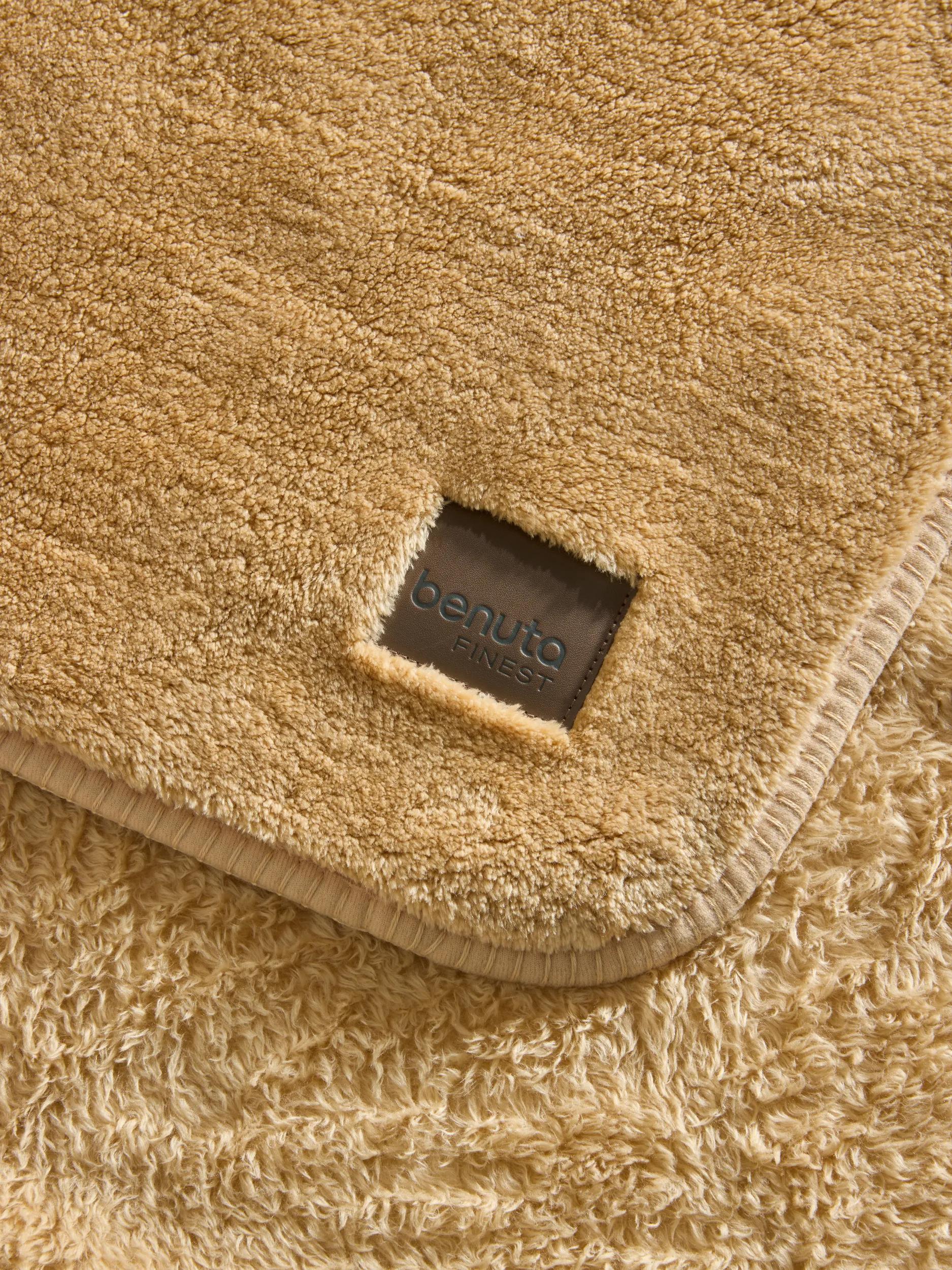 Couverture Lux Beige