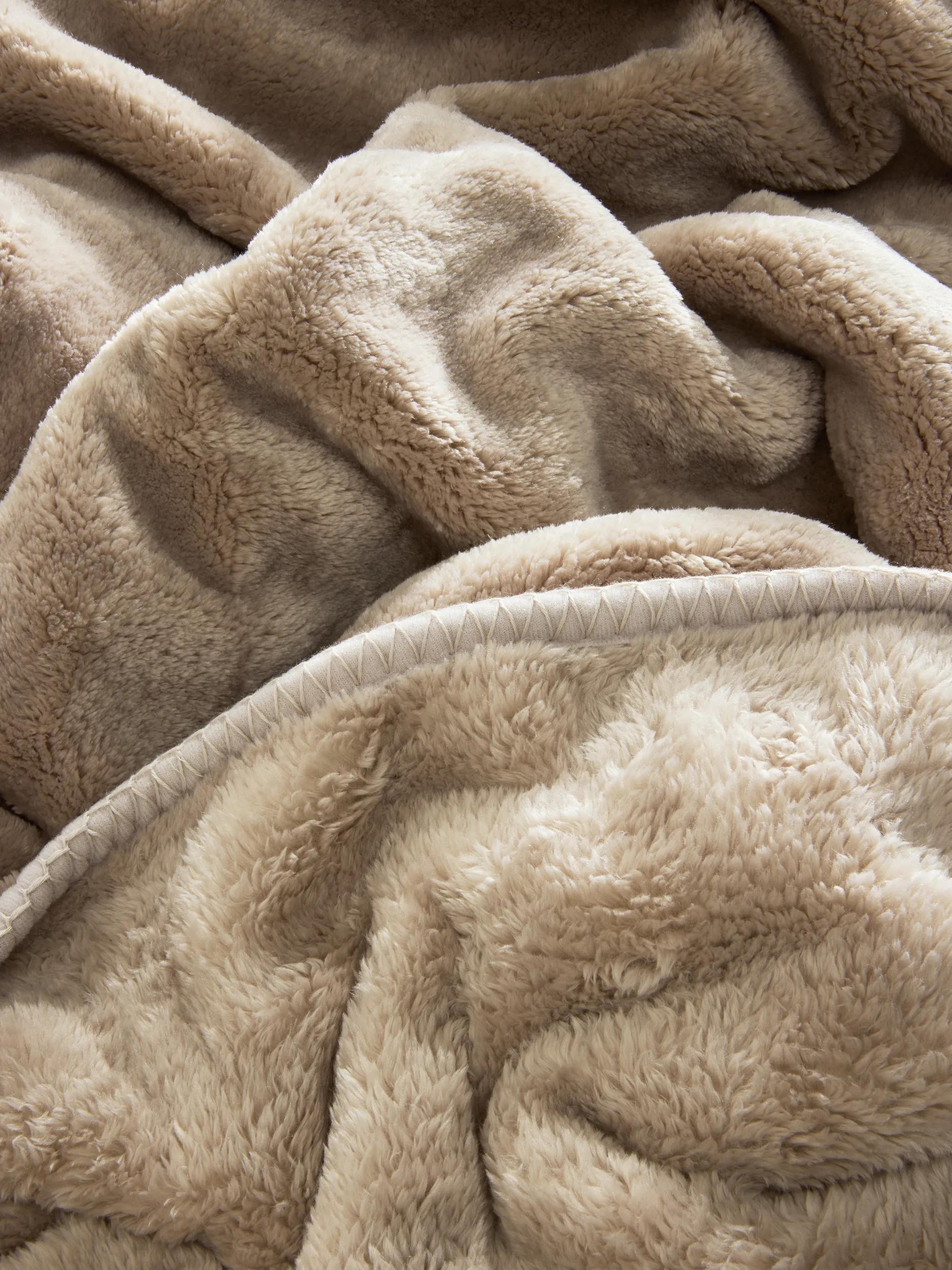 Couverture Lux Taupe