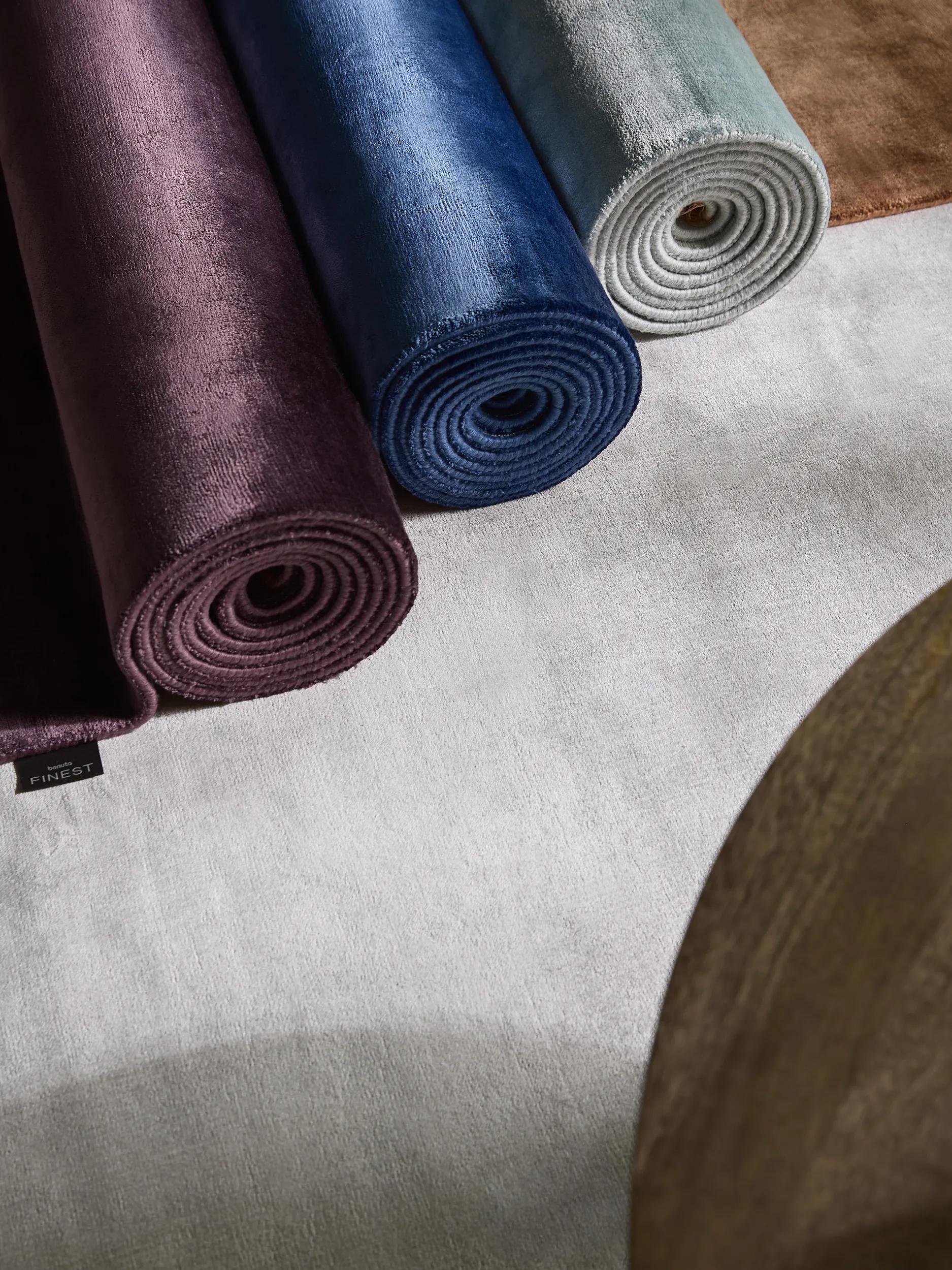 Alfombra de viscosa Rubin púrpura