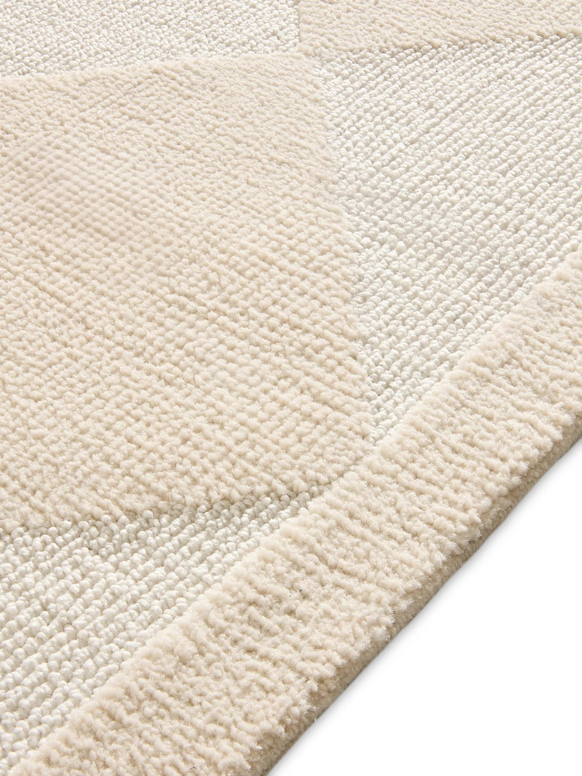 Rug Ally Cream