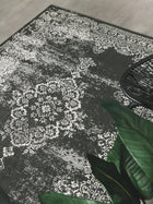 In- & Outdoor Rug Antique Black/White