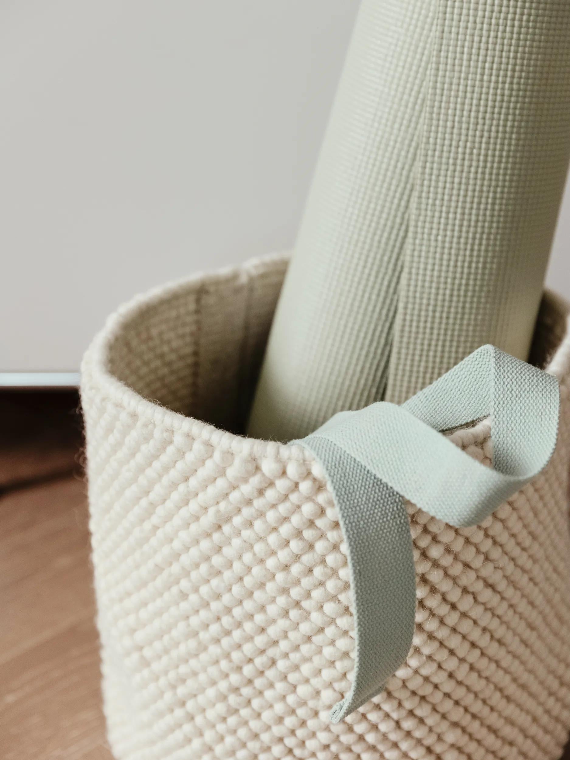 Basket Beads Cream