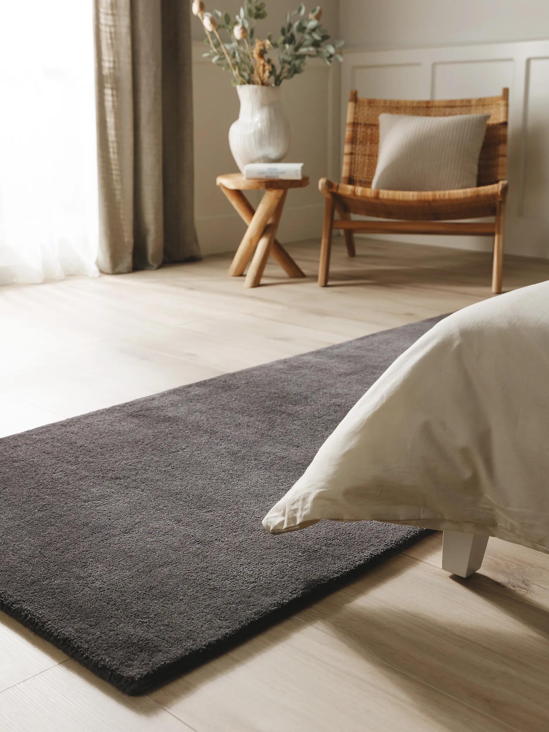 Wool Runner Bent Charcoal