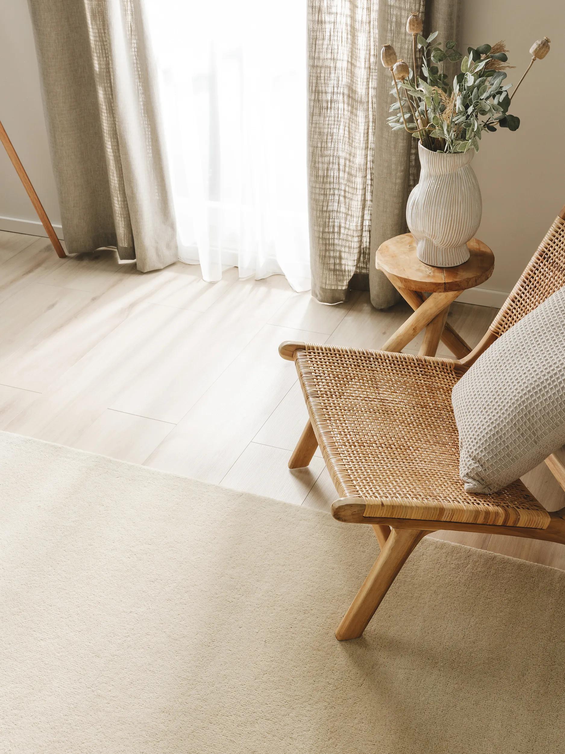 Wool Rug Bent Cream