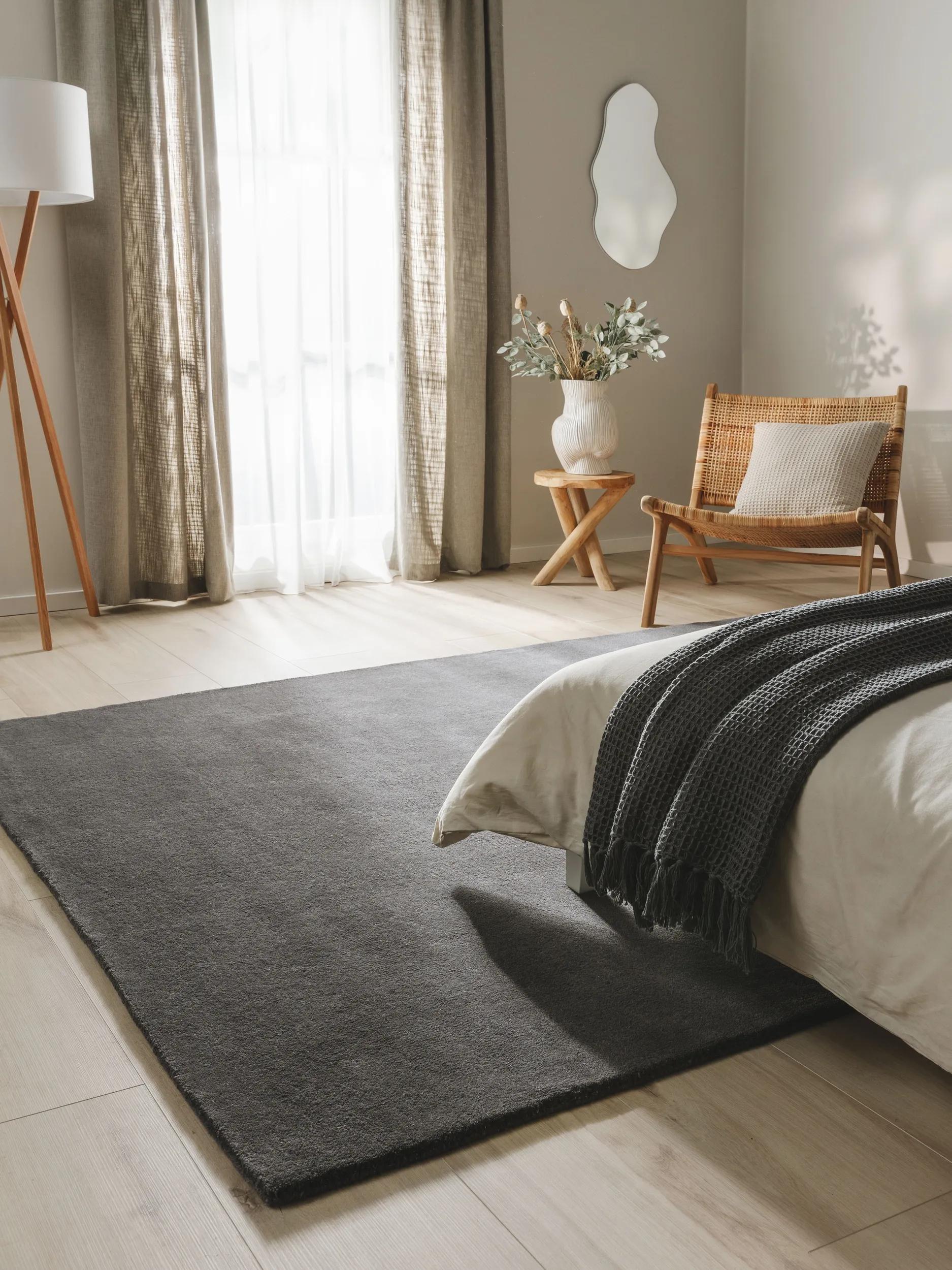 Wool Rug Bent Charcoal