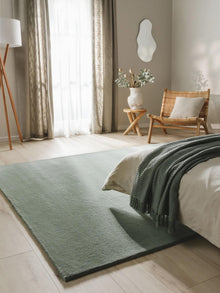 Wool Rug Bent Green