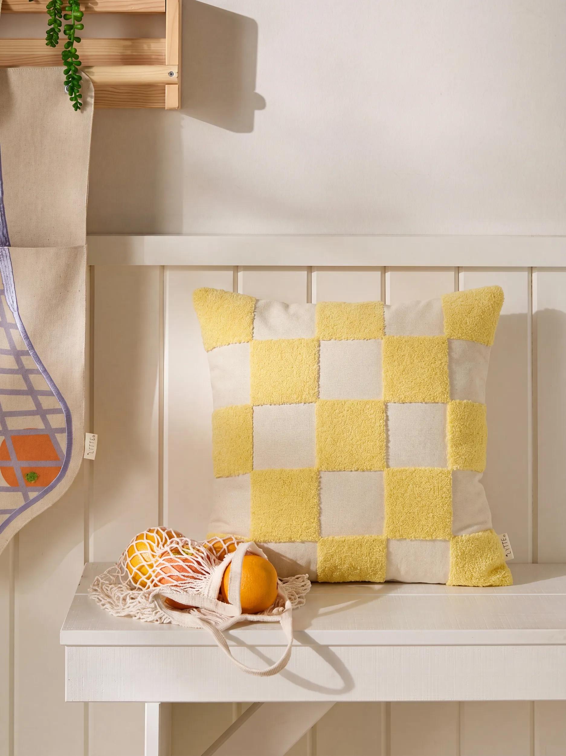 Cushion Caro Yellow