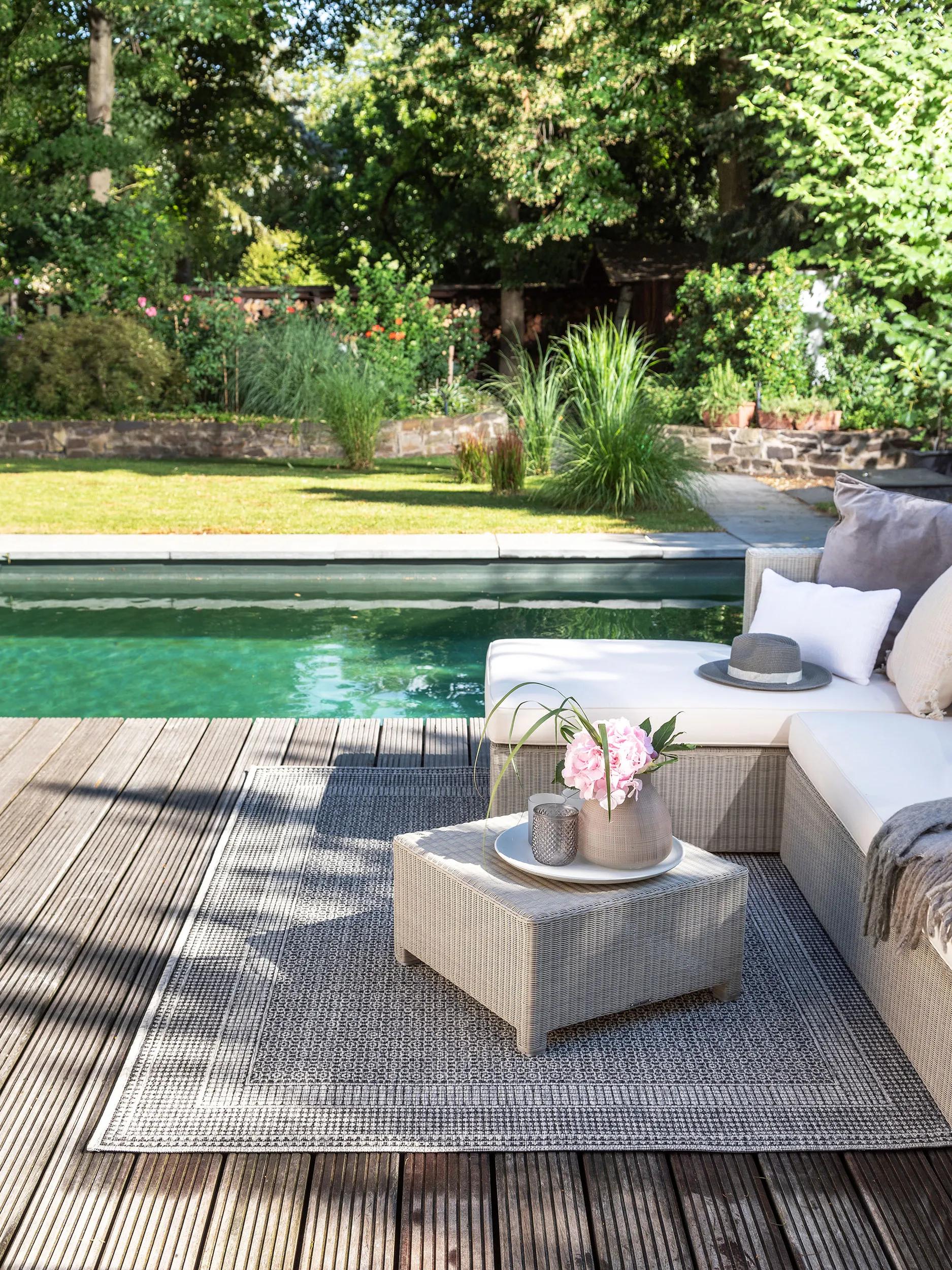In- & Outdoor Rug Cleo Charcoal