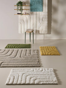 Bath Rug Dan Yellow
