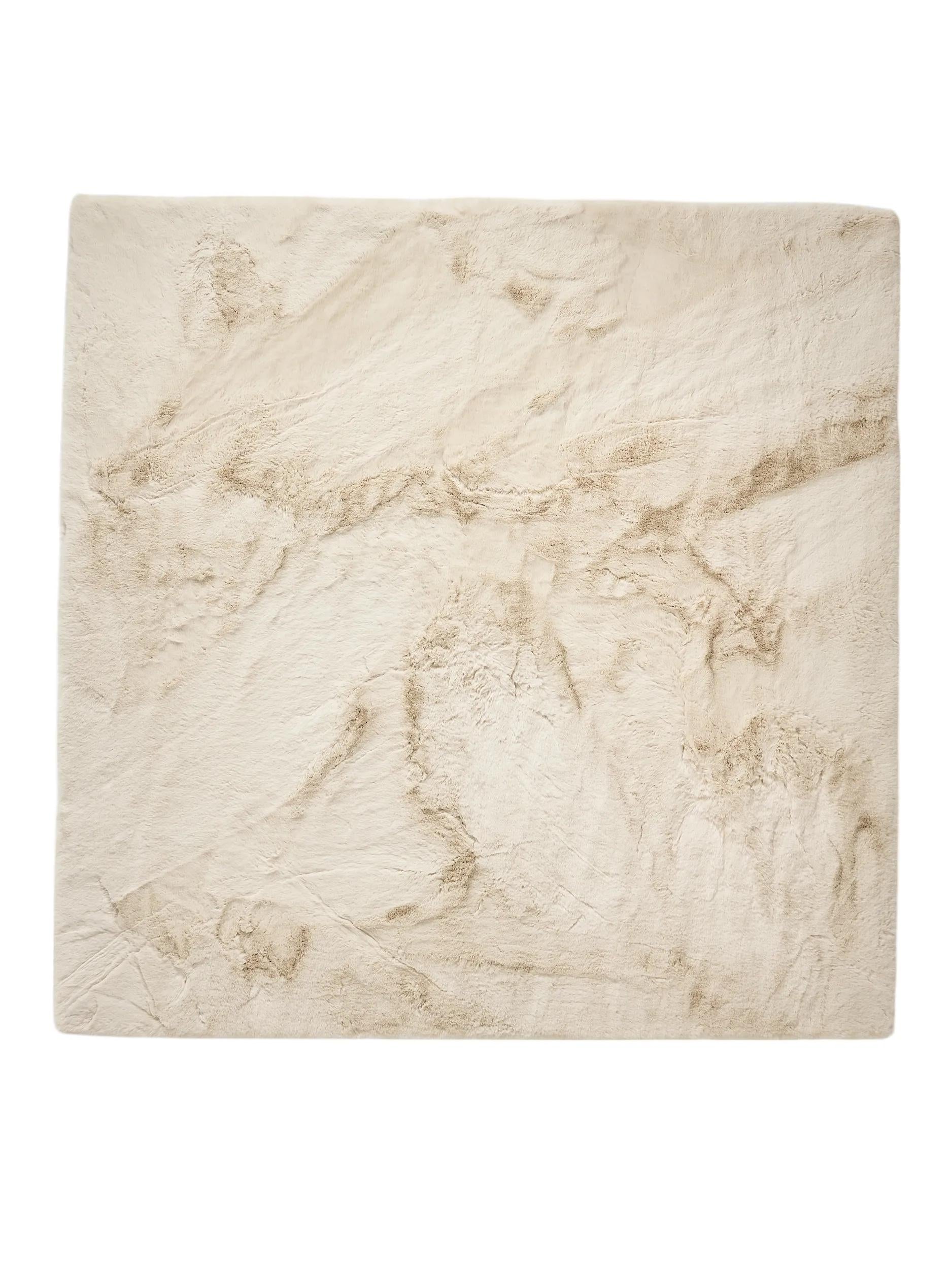 Fur Rug Dave Cream