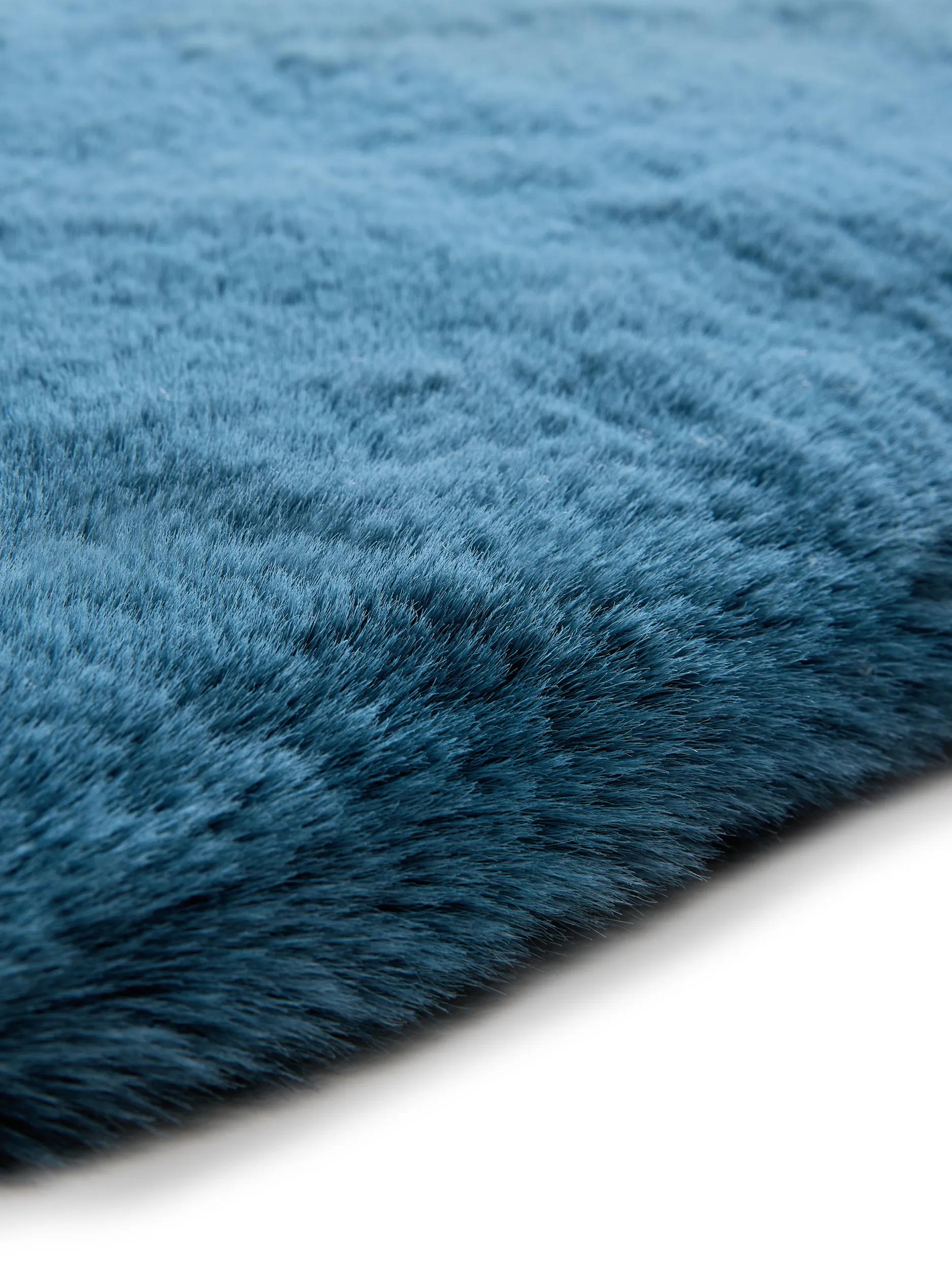 Fur Rug Dave Petrol