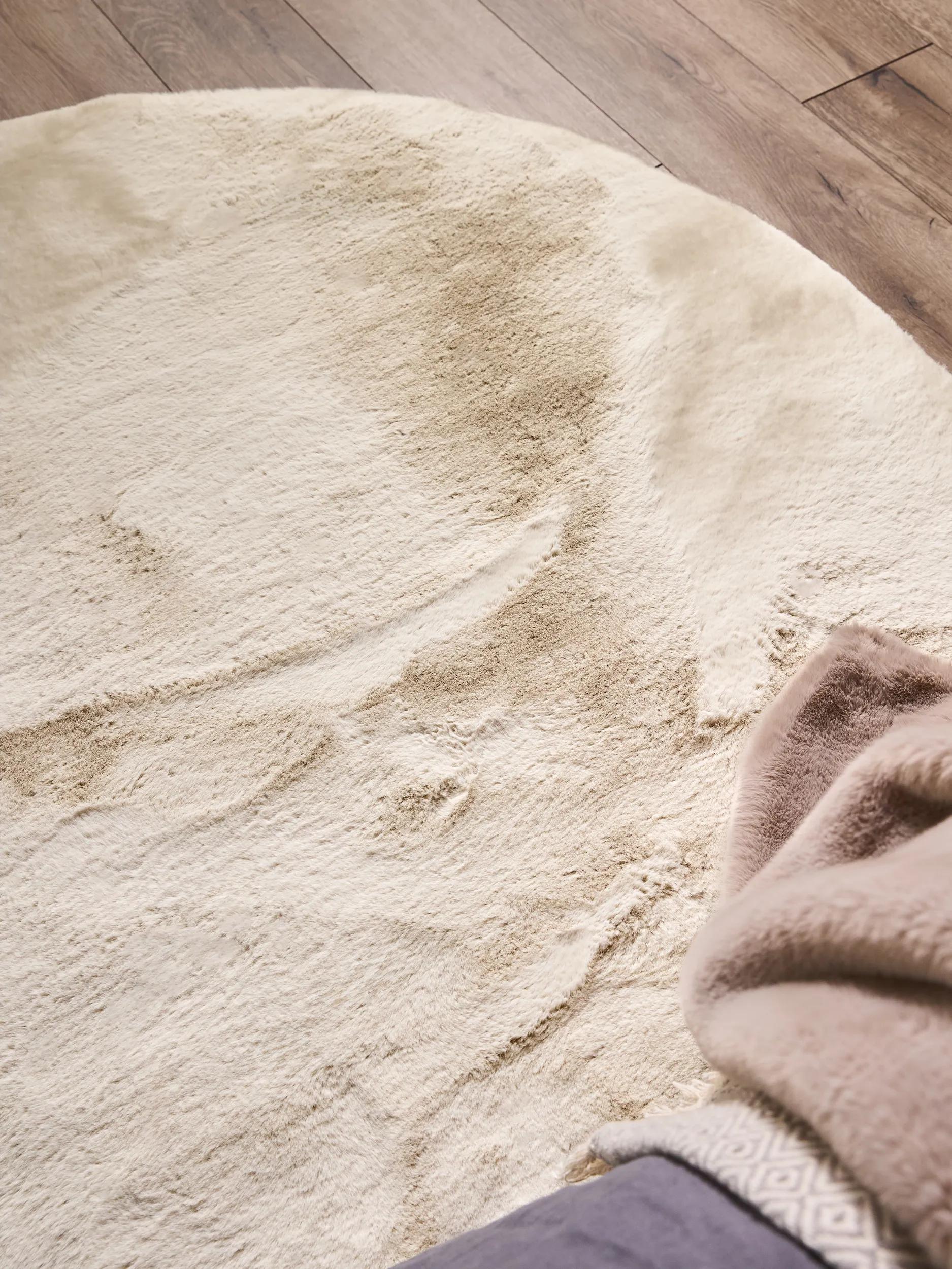 Faux Fur Rug Dave Cream