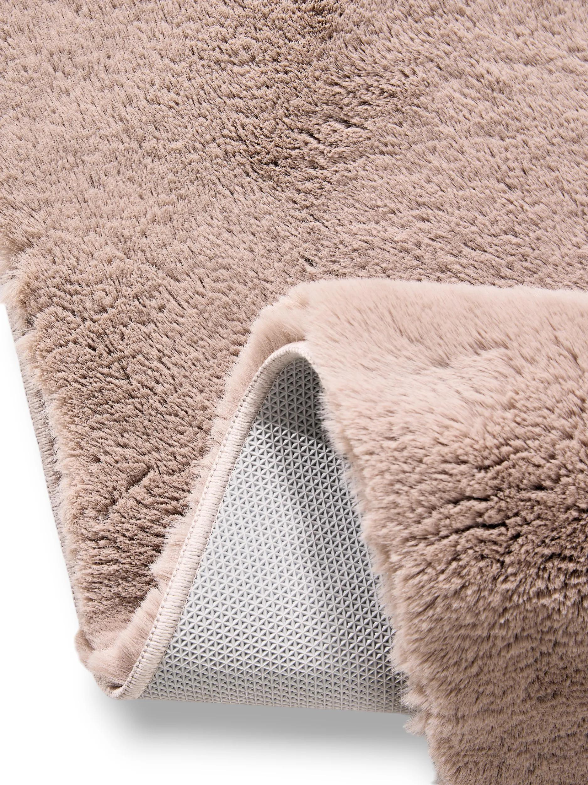 Fur Rug Dave Taupe