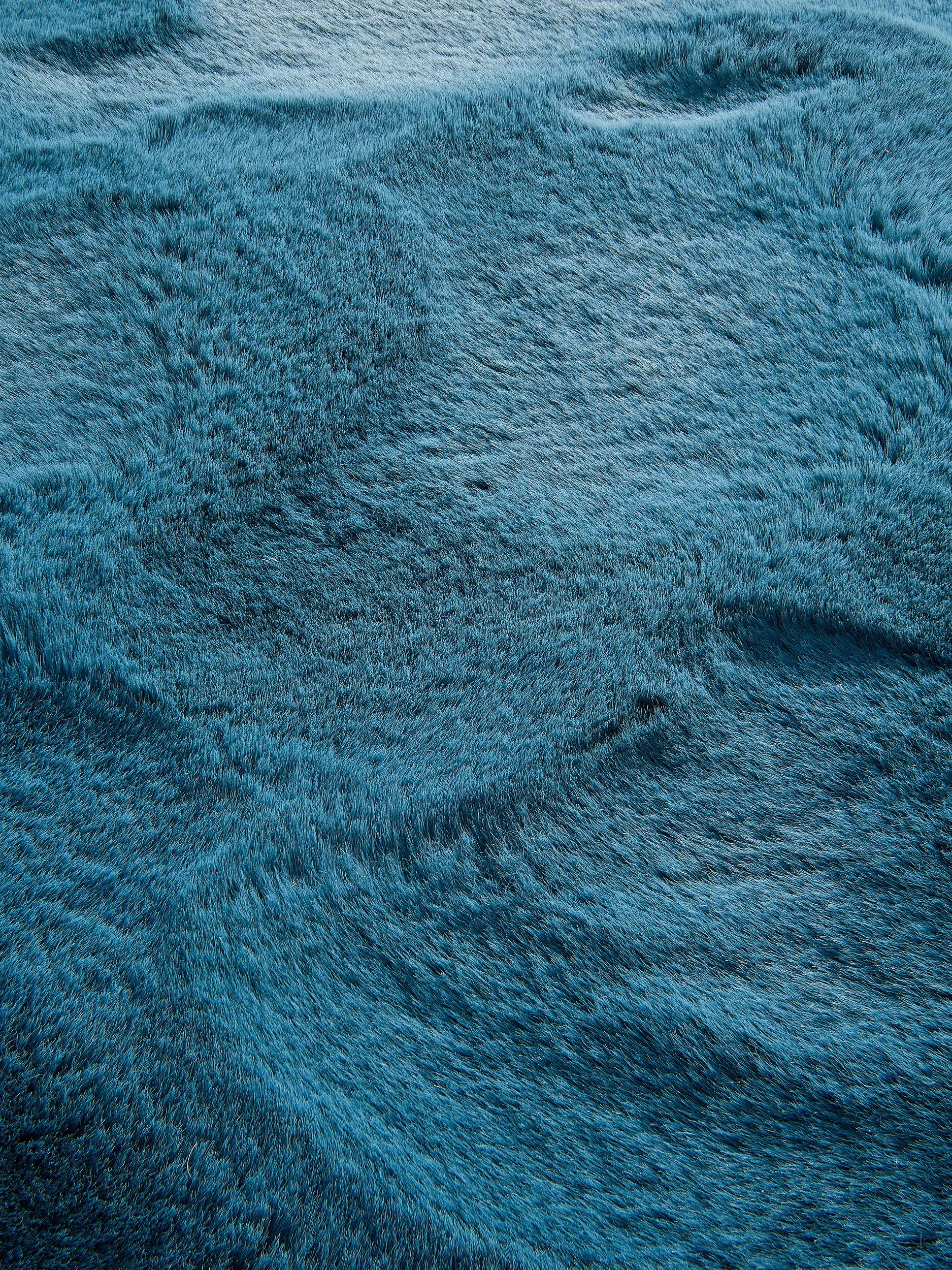 Fur Rug Dave Petrol