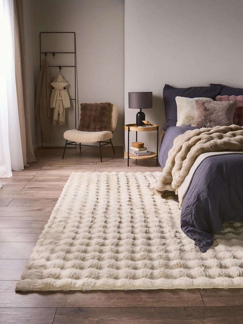 Fur Rug Dave Cream