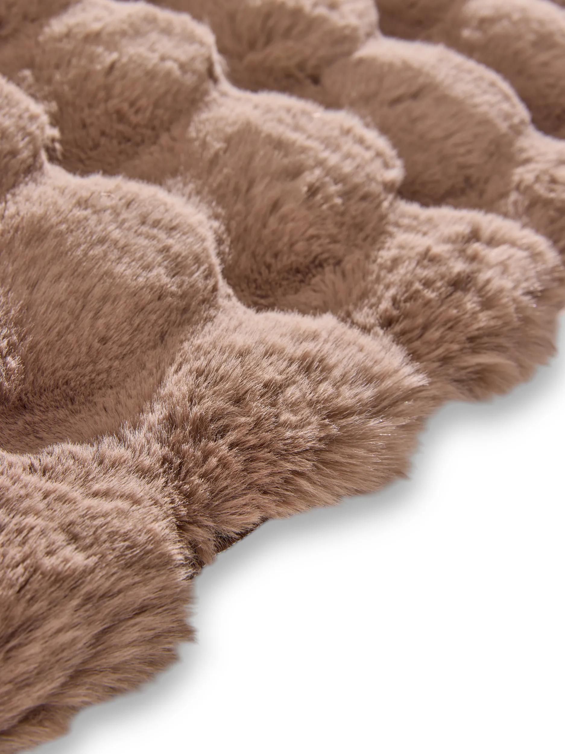 Fur Rug Dave Brown