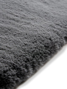 Fur Rug Dave Charcoal