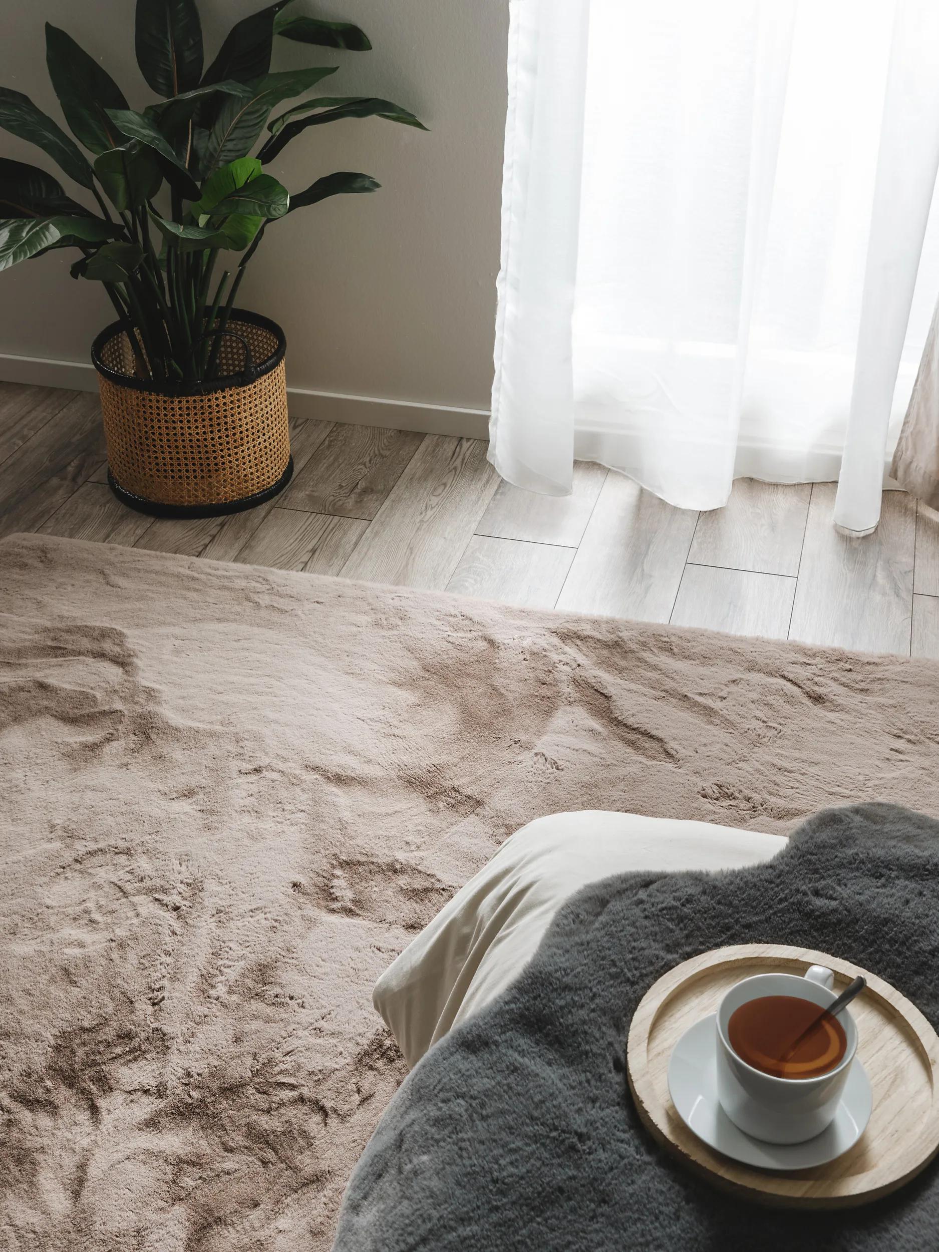Fur Rug Dave Taupe