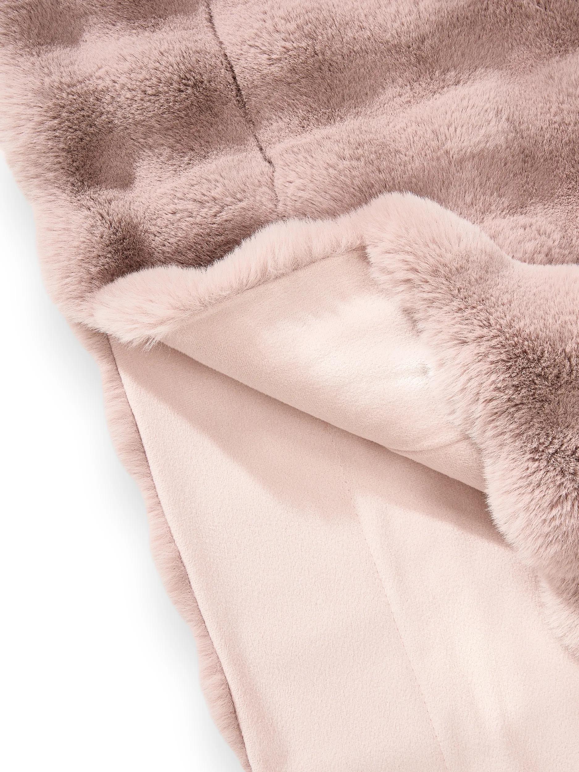 Blanket Dave Rose