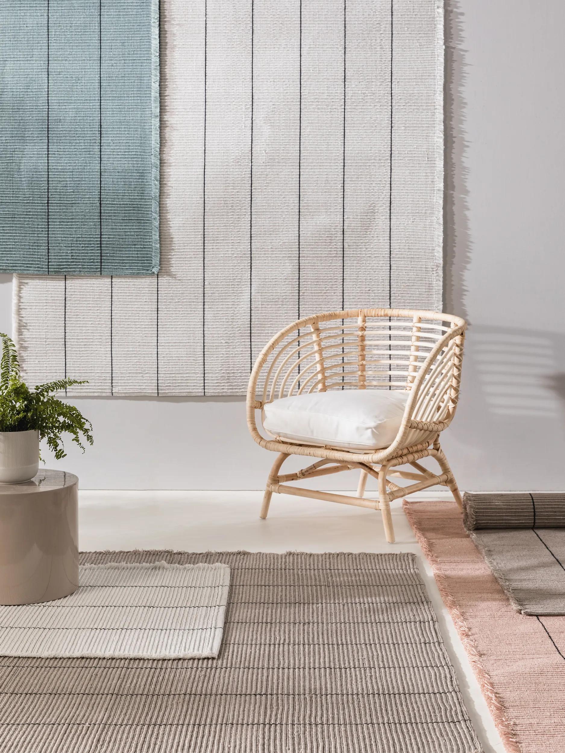 Rug made from recycled material Gaia White