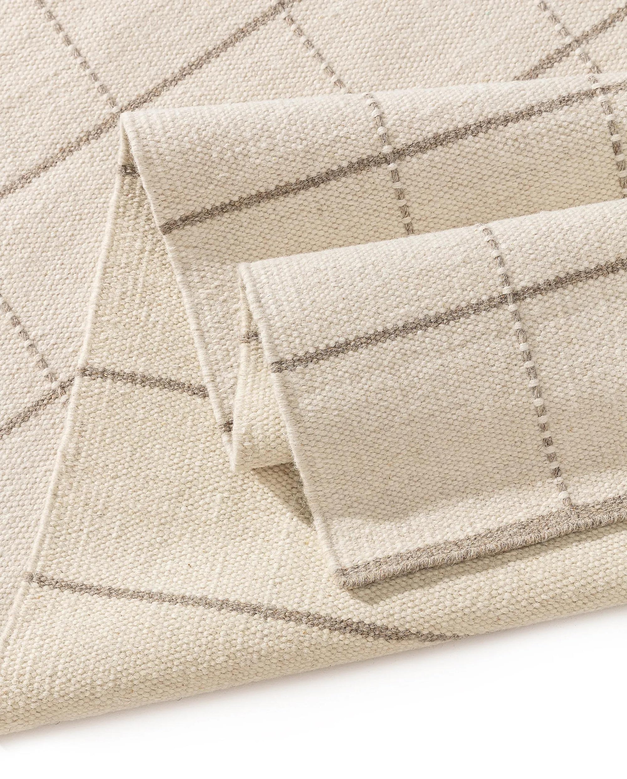 Tapis en laine Gyda crème